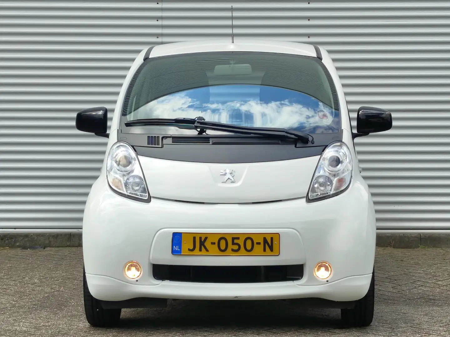 Peugeot iOn 5-deurs Active 16kWh 64pk | AIRCO | LM-VELGEN | GE Bianco - 2