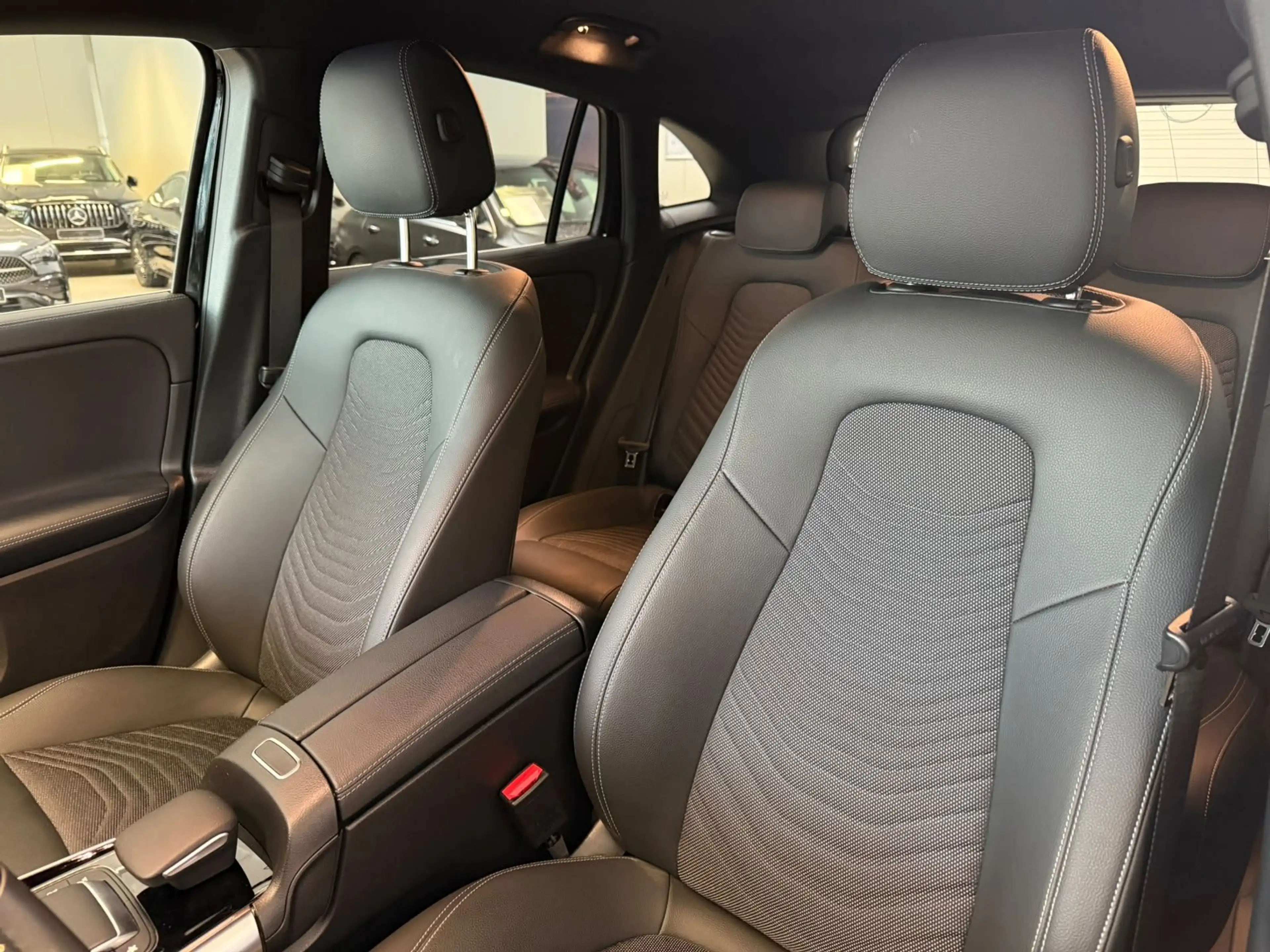 Mercedes-Benz EQA 250 Progressive KAMERA+TOTW+LED+CARPLAY+DAB — photo 13