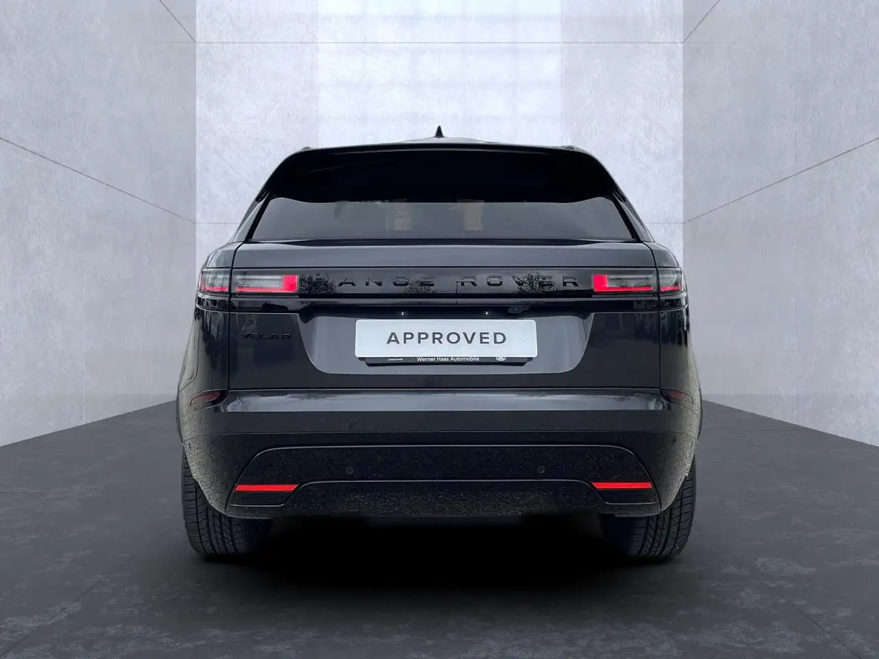 Land Rover Range Rover Velar 2026 — фото 7