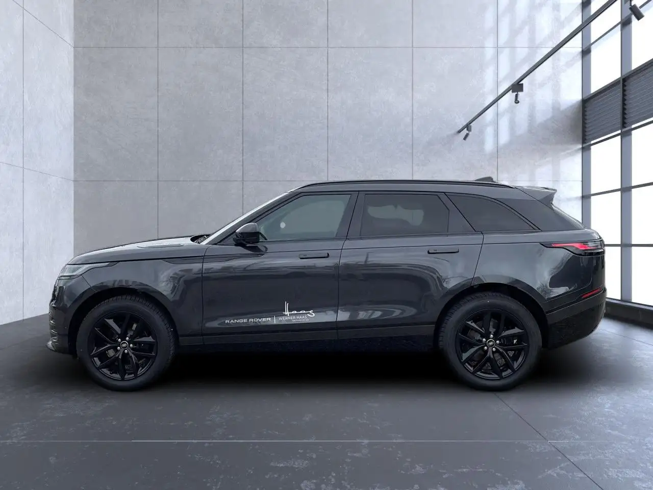 Land Rover Range Rover Velar 2026 — фото 6
