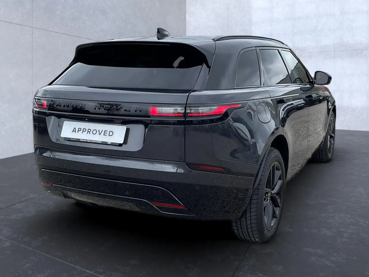 Land Rover Range Rover Velar 2026