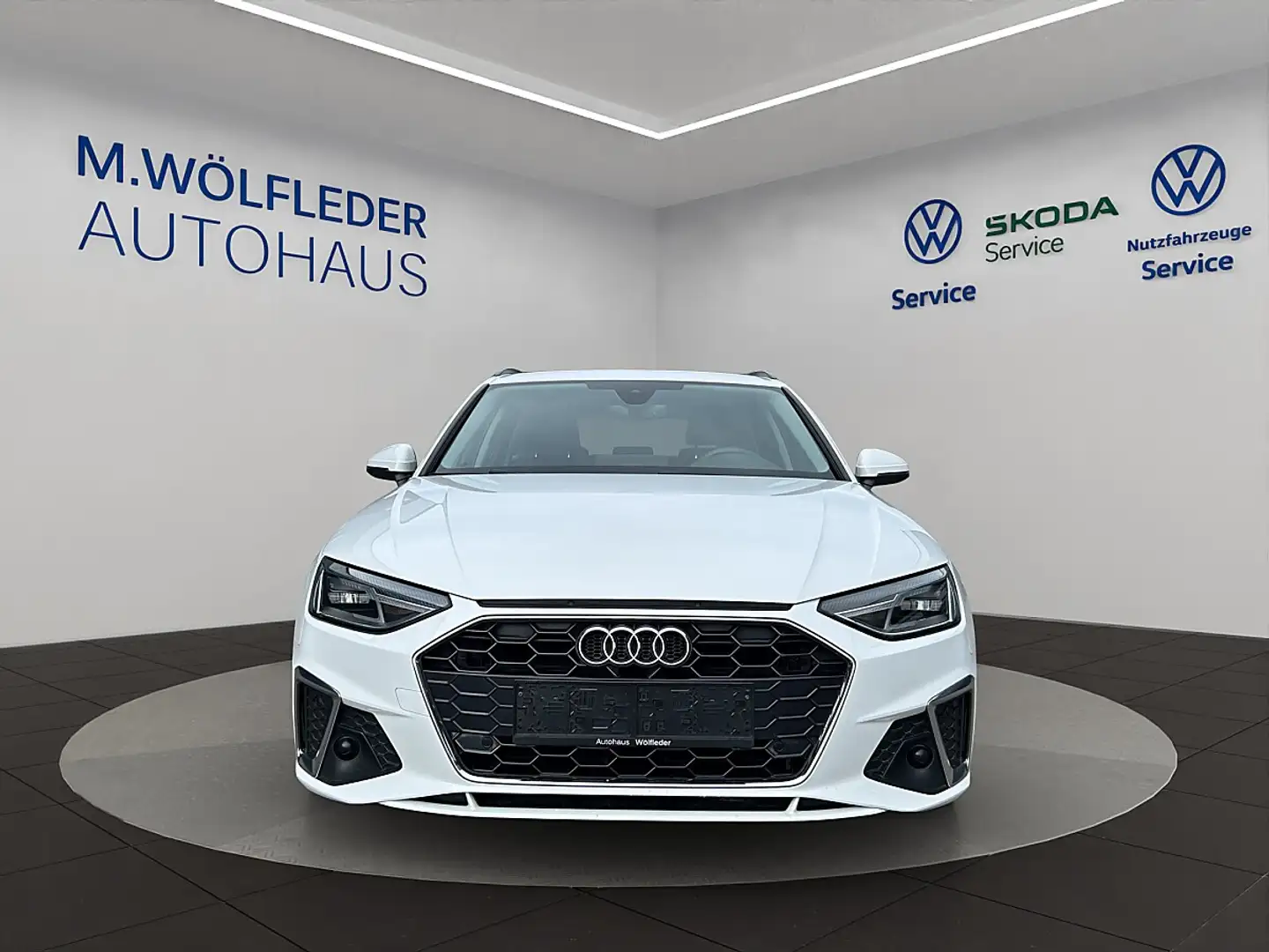 Audi A4 Avant 35 TDI S-line Weiß - 2