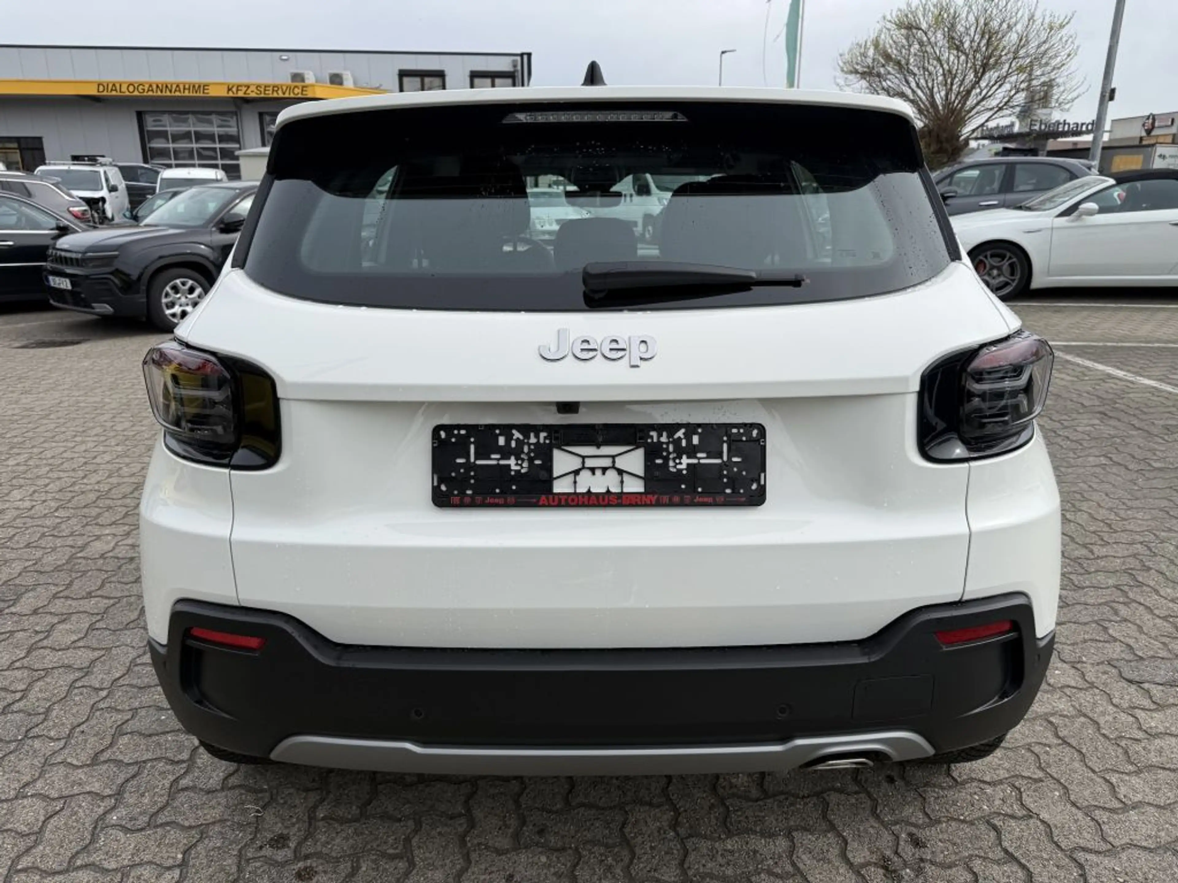 Jeep Avenger 1.2 GSE T3 Turbo-Benzin GDI Altitude — photo 6