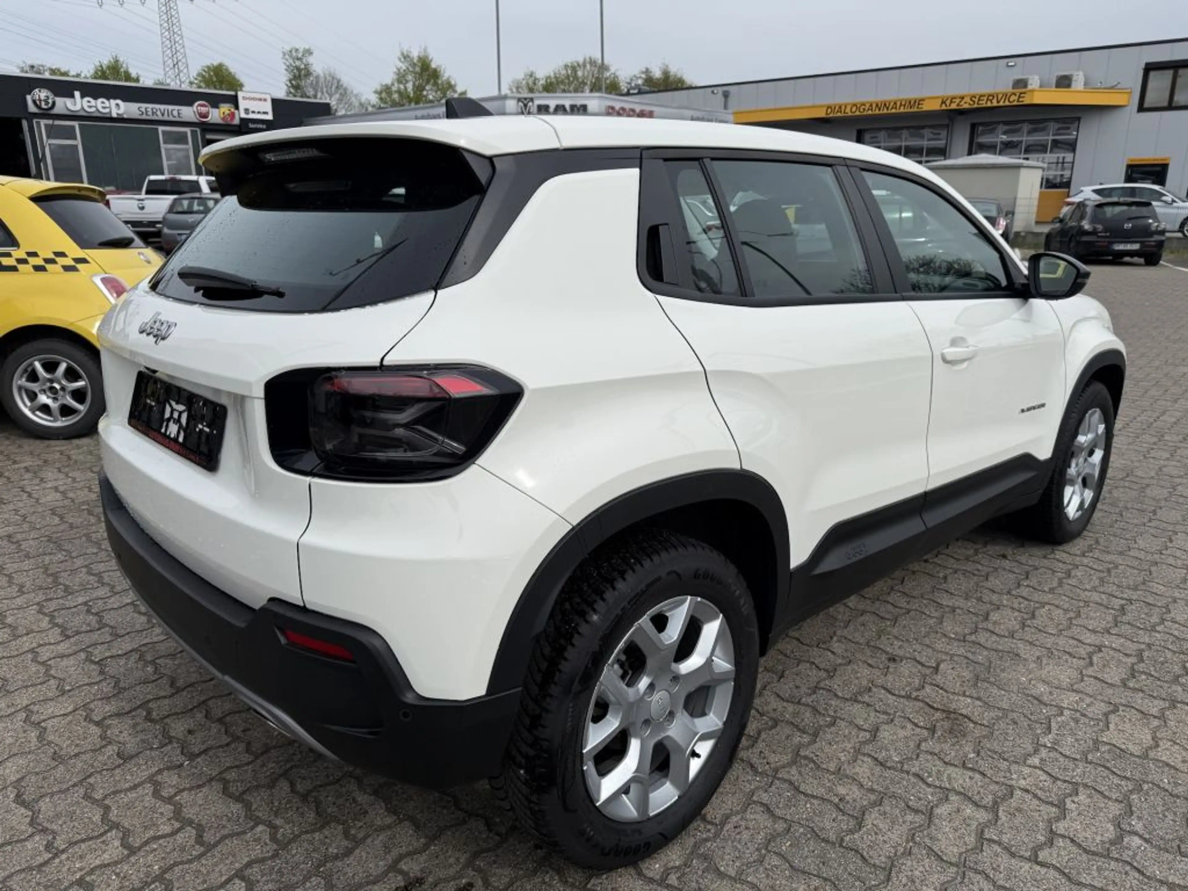 Jeep Avenger 1.2 GSE T3 Turbo-Benzin GDI Altitude — photo 5