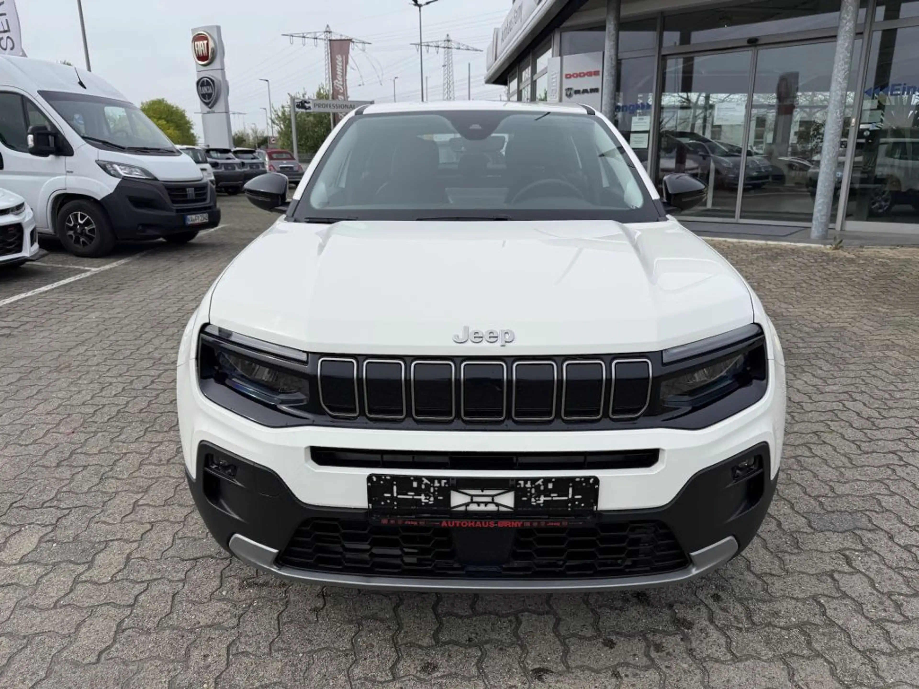 Jeep Avenger 1.2 GSE T3 Turbo-Benzin GDI Altitude — photo 2