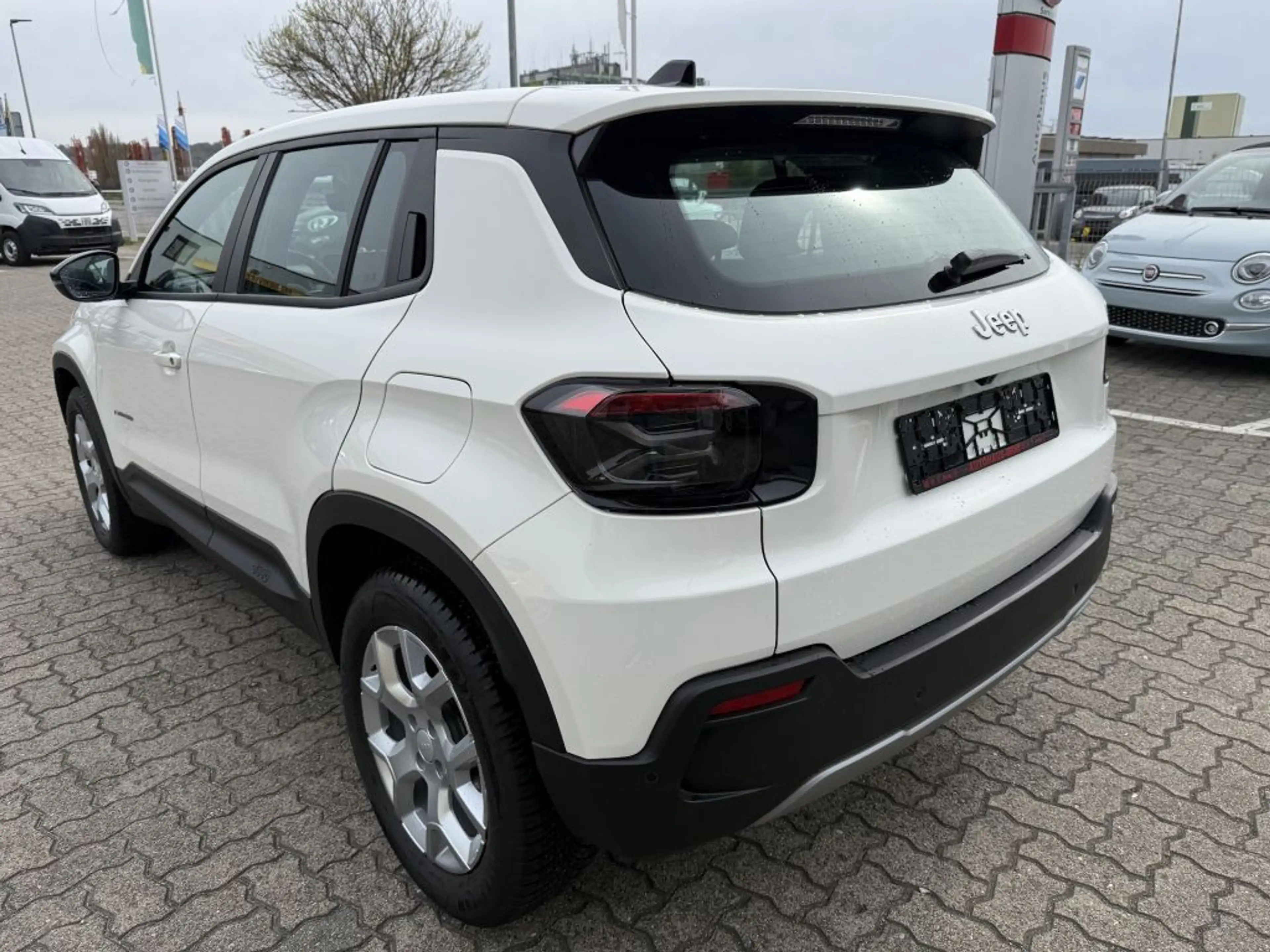 Jeep Avenger 1.2 GSE T3 Turbo-Benzin GDI Altitude — photo 7