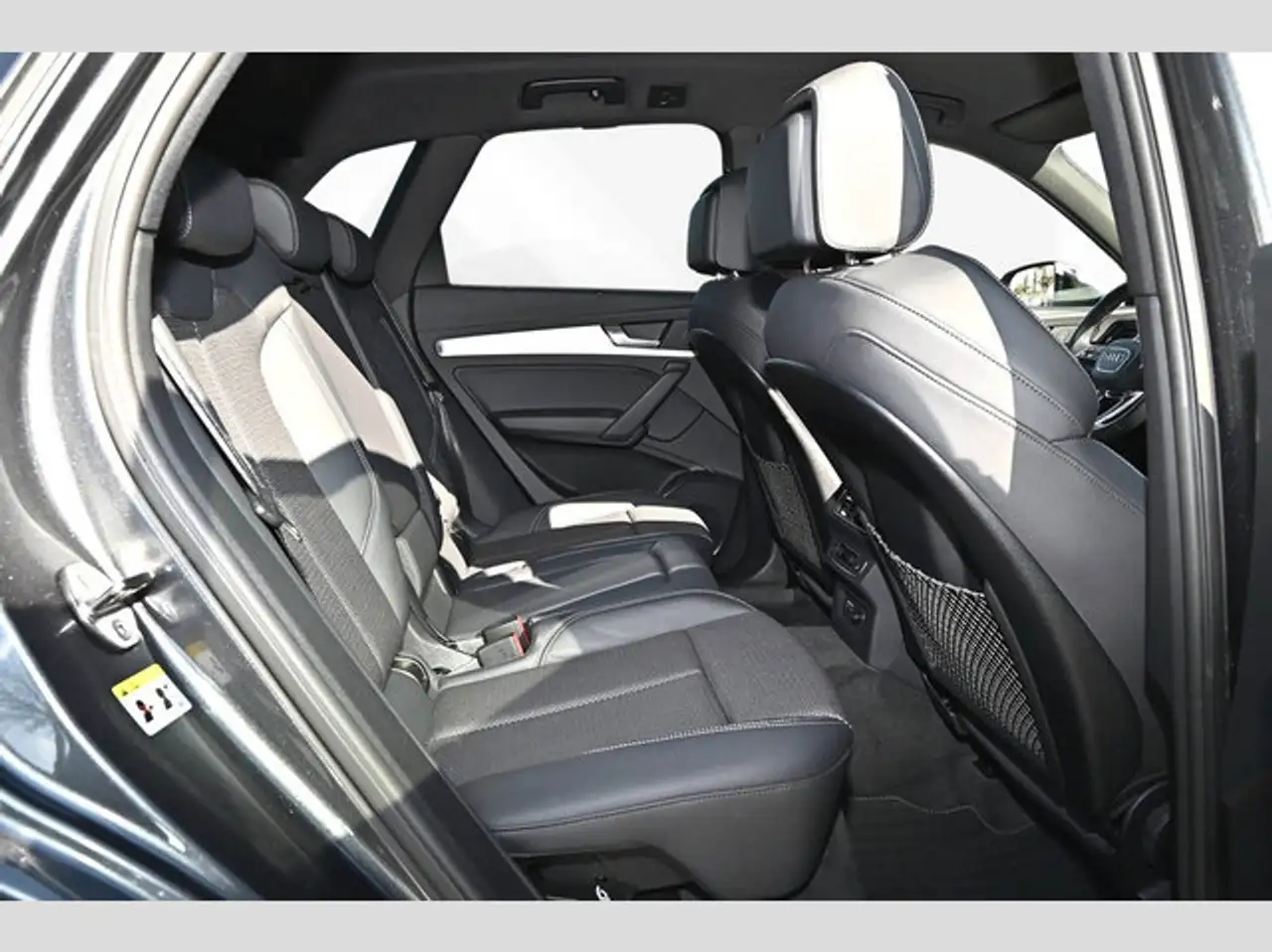 Audi Q5 50 TFSie quattro S line ACC HUD LED Keyless 7