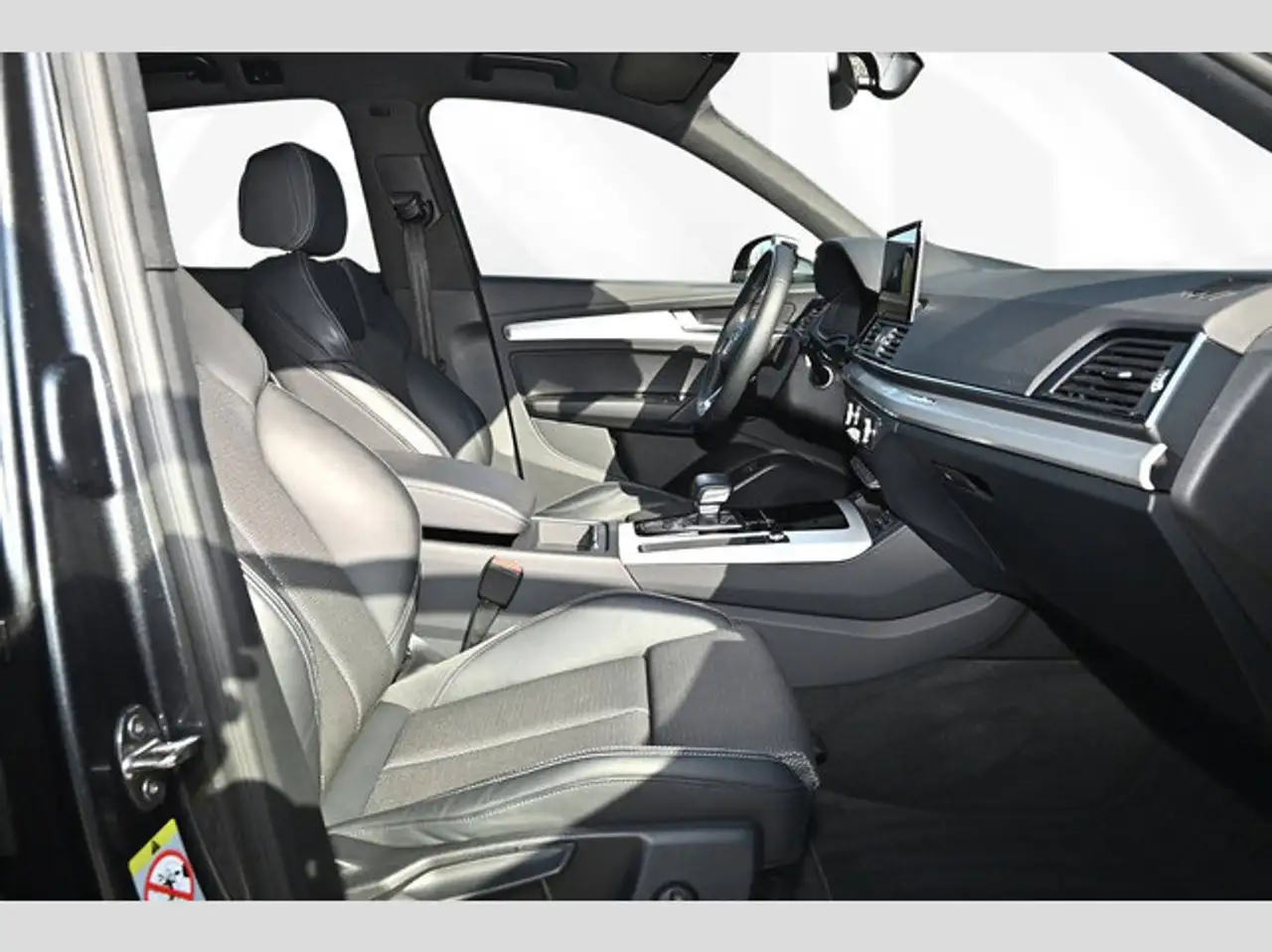 Audi Q5 50 TFSie quattro S line ACC HUD LED Keyless 6