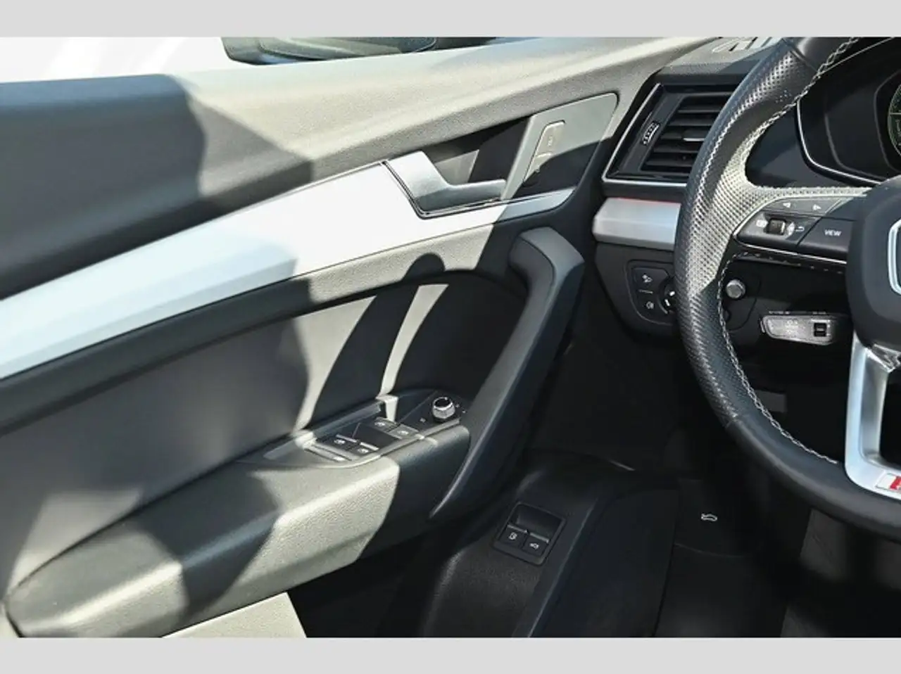 Audi Q5 50 TFSie quattro S line ACC HUD LED Keyless 16