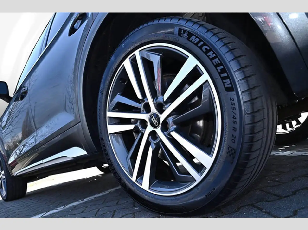 Audi Q5 50 TFSie quattro S line ACC HUD LED Keyless 5