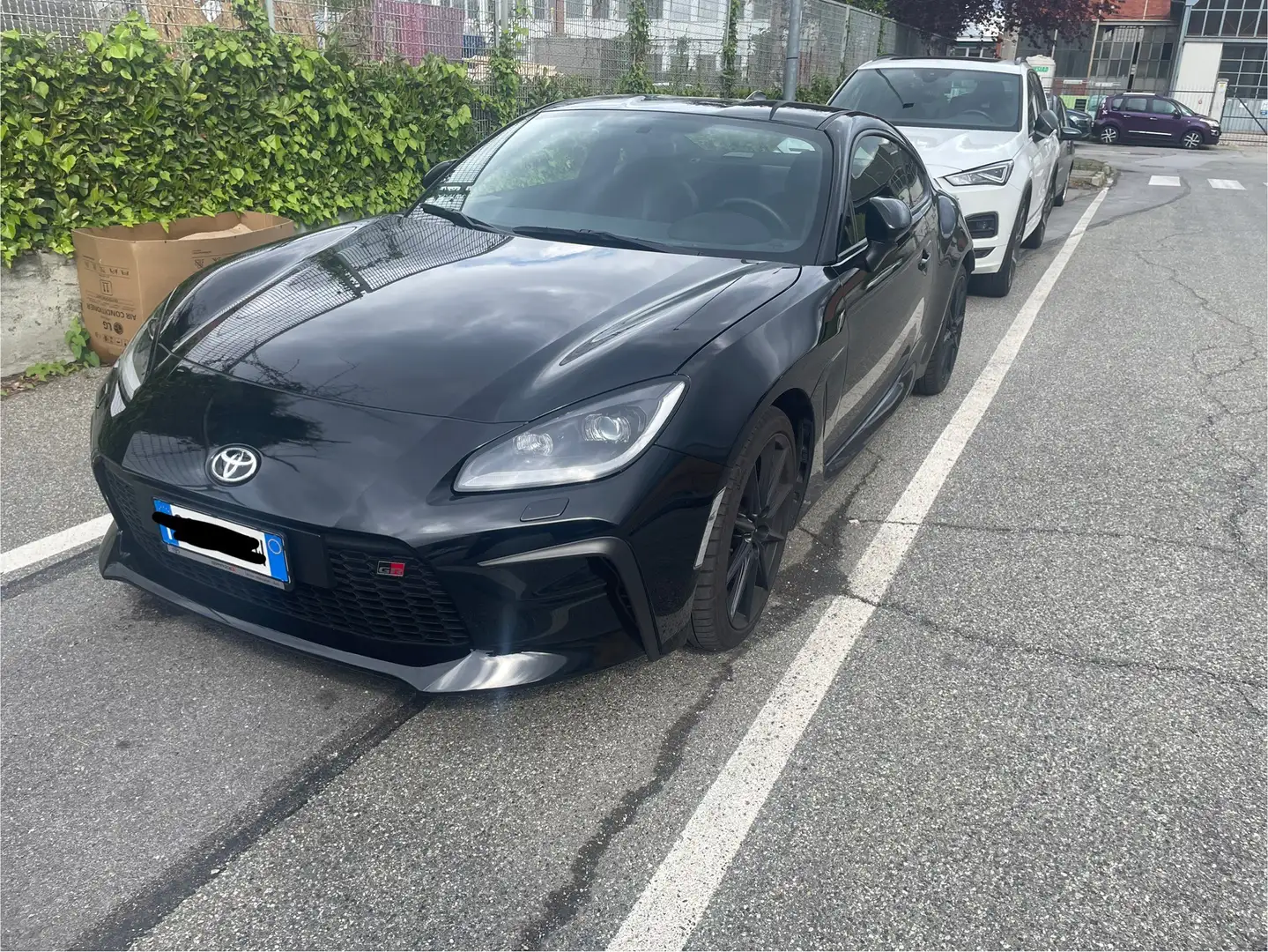 Toyota GR86 2.4 Premium Sport - 2