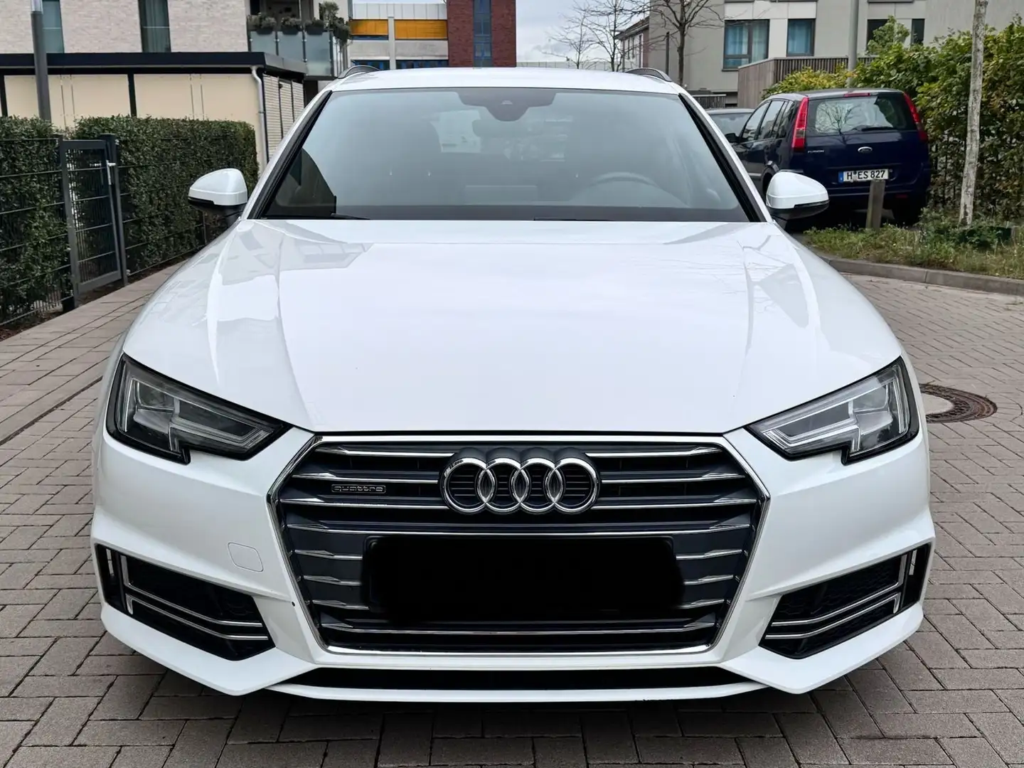 Audi A4 Avant quattro sport Weiß - 2