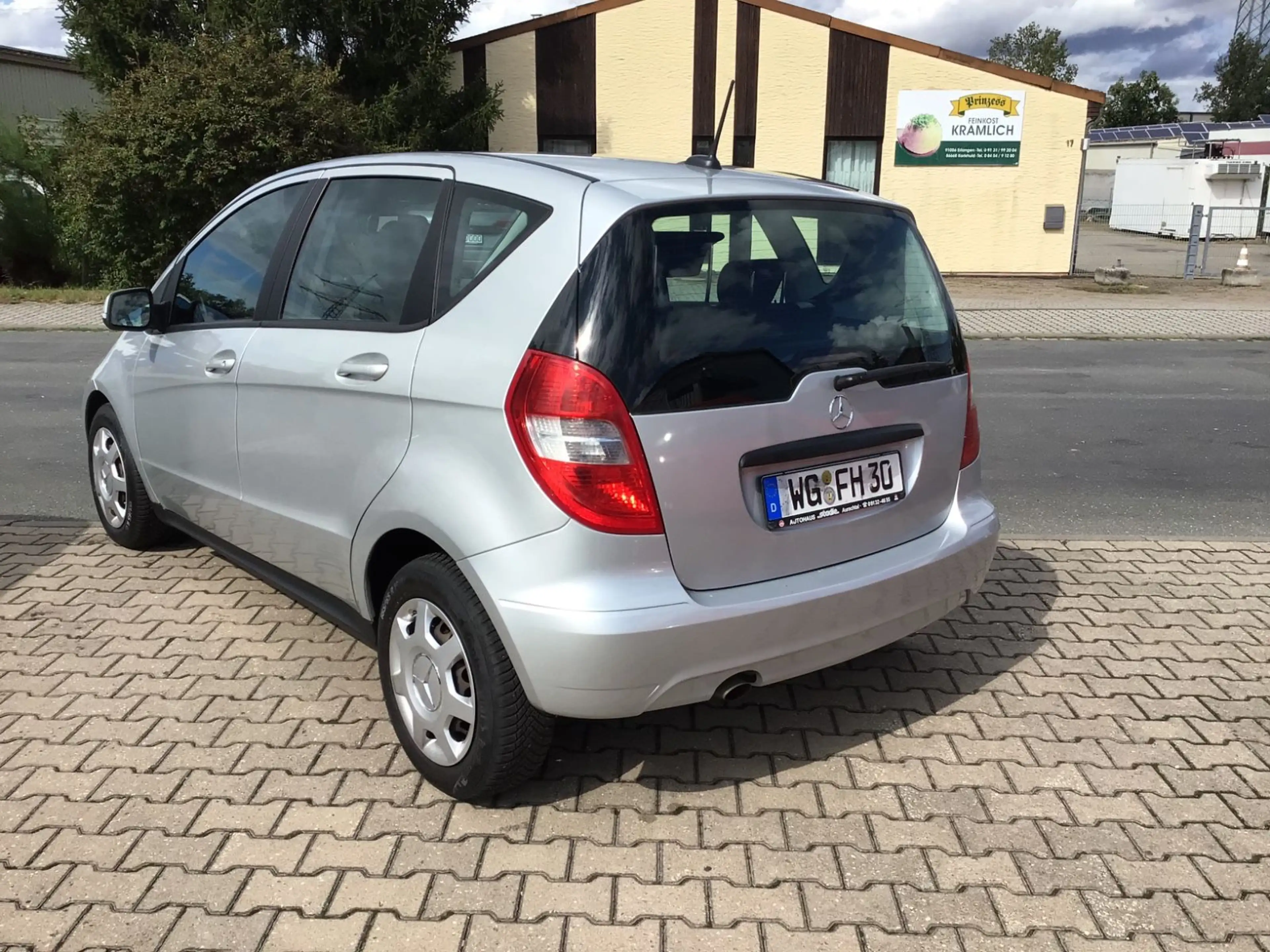 Mercedes-Benz A 180 A A 180 5-türig+Klima — photo 4
