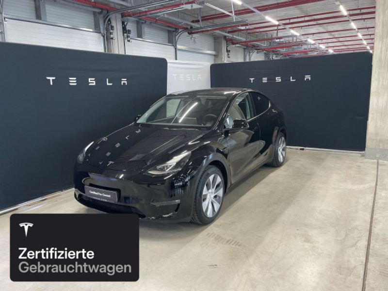 Tesla Model Y Long Range AWD — photo 2