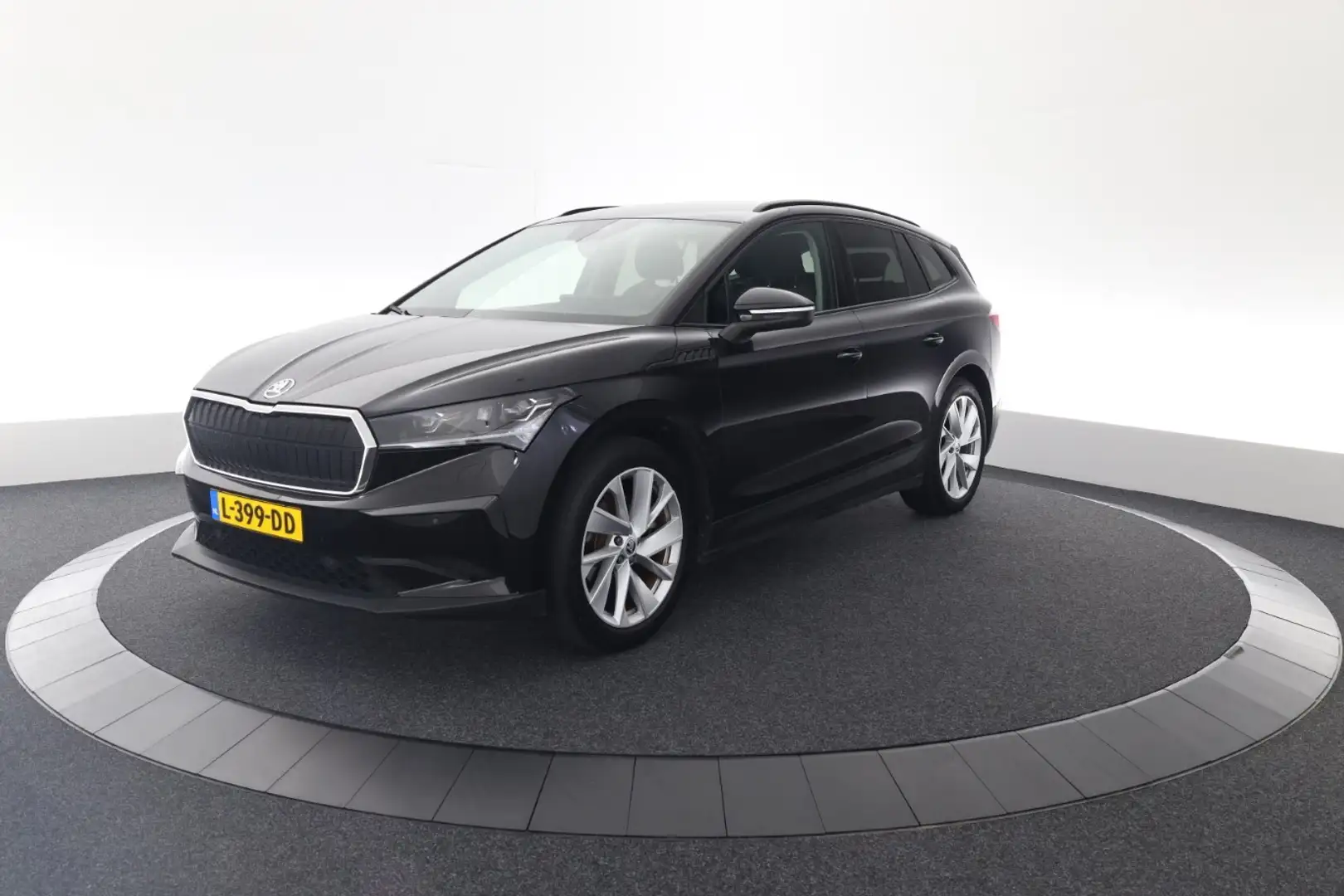Skoda Enyaq iV 60 Zwart - 2