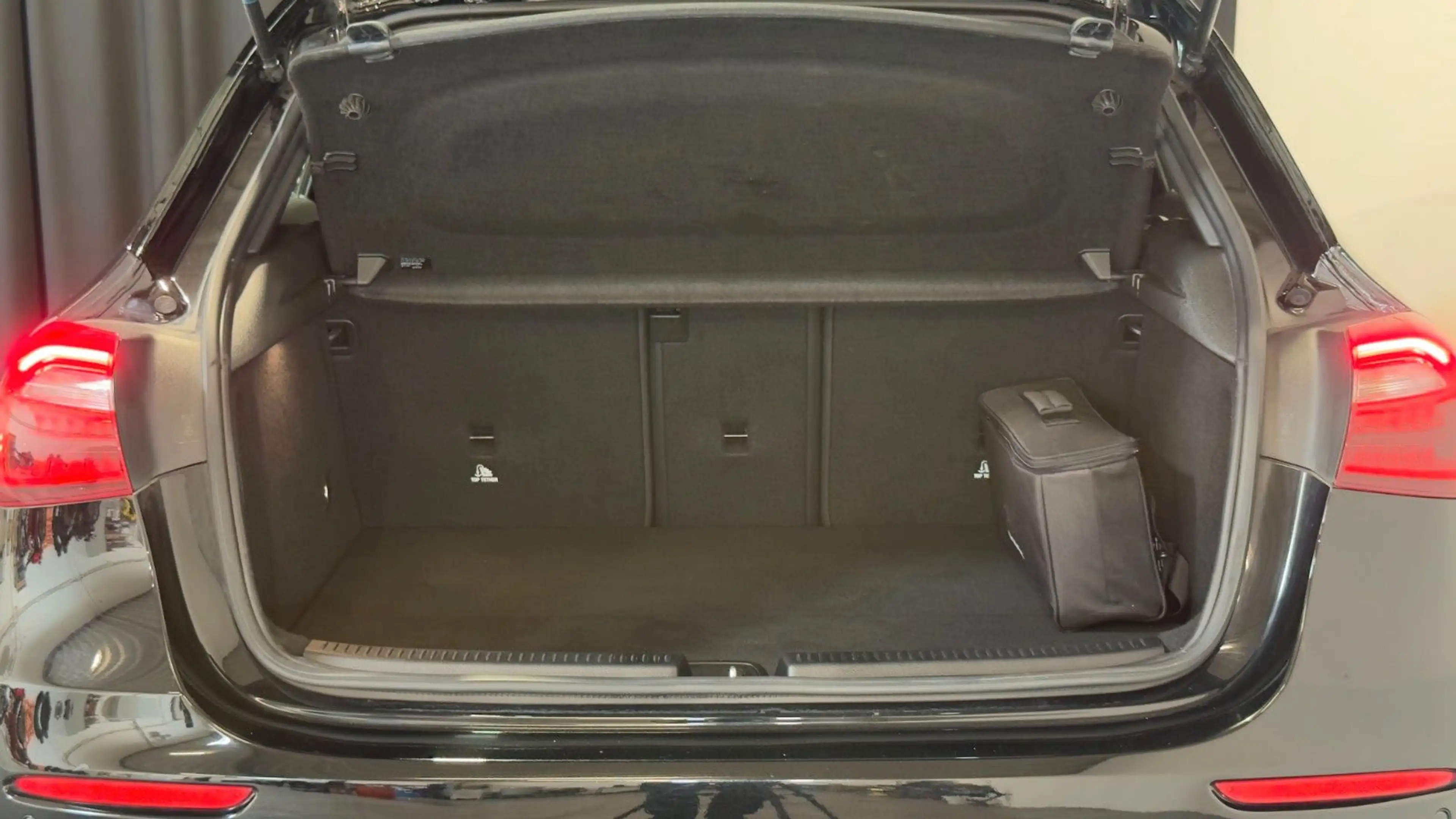 Mercedes-Benz A 250 A250 e *100%SoH*AUTOMATIK*BUSINESS* — photo 10