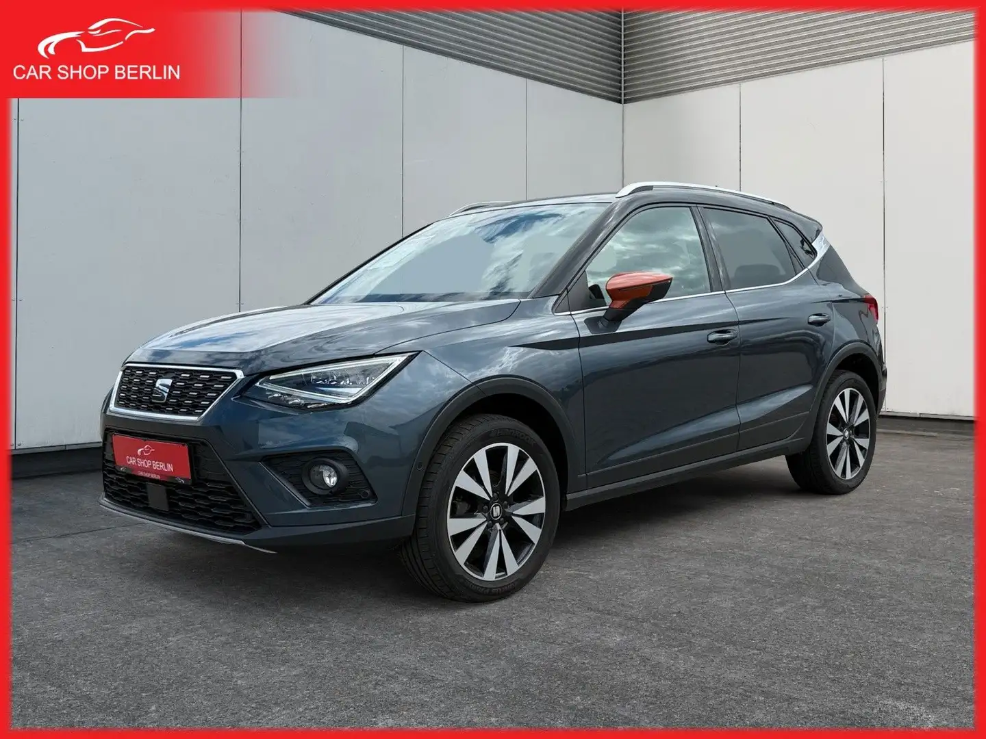 SEAT Arona Beats 1.0 Automatik LED ACC Rückfahrk. DAB Grau - 1