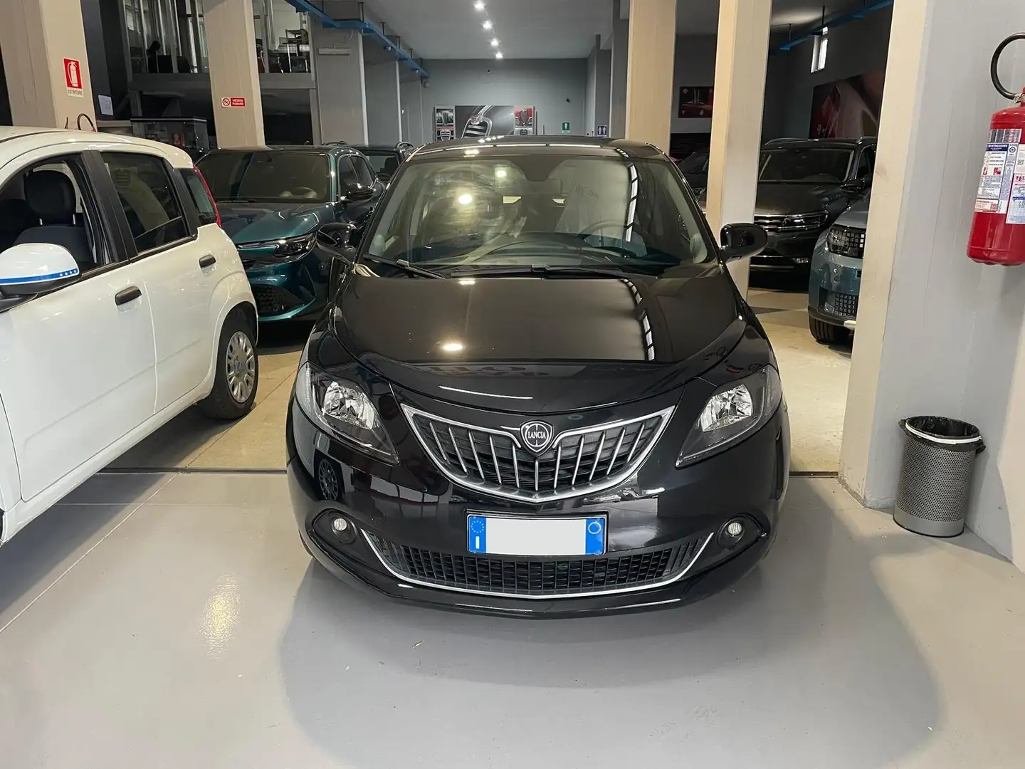 Lancia Ypsilon Ypsilon 1.0 firefly hybrid Gold Plus s Nero - 1