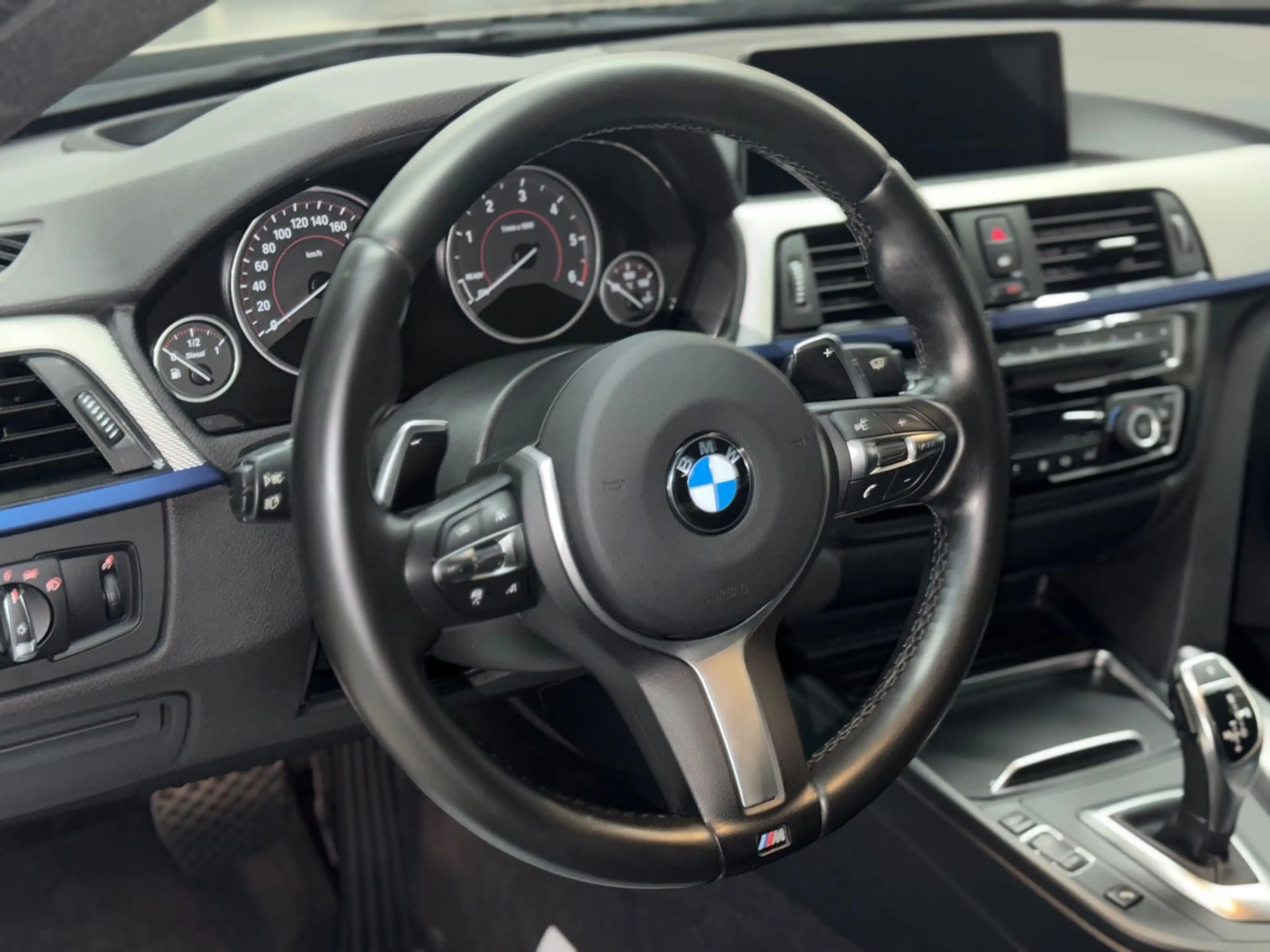 BMW 430 d xDrive M Sport Matt Gran Coupe HUD — photo 18