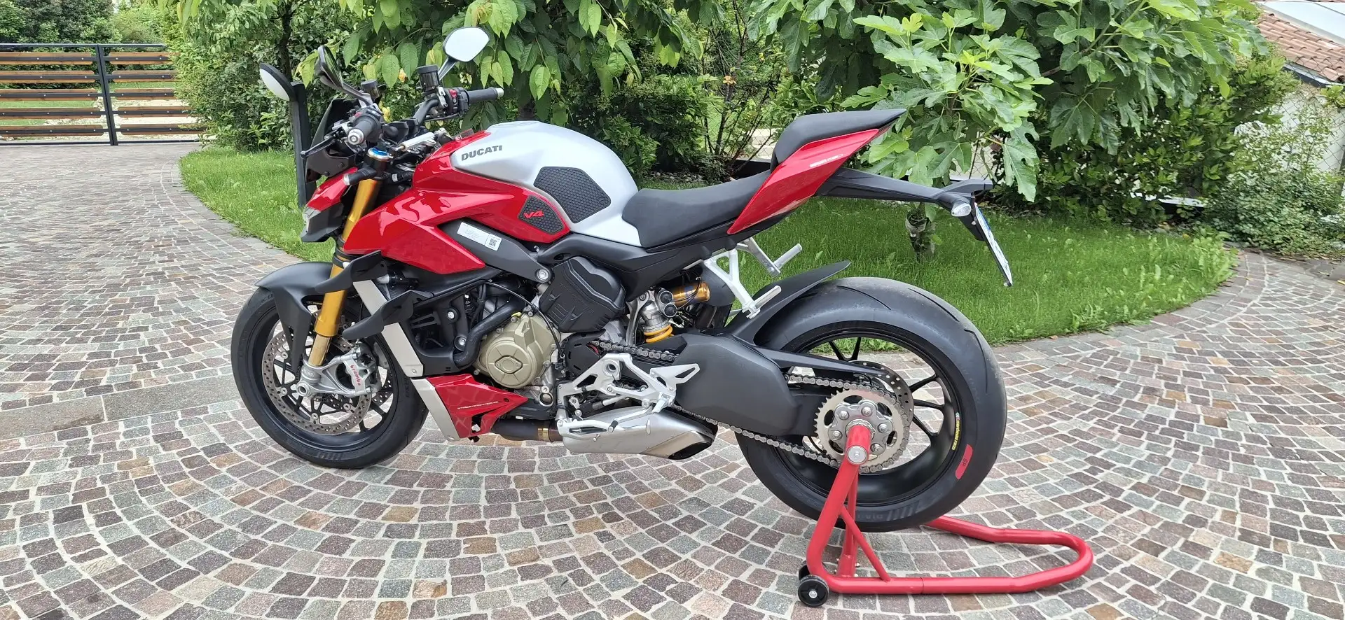 Ducati Streetfighter STREETFIGHTER V4S Rouge - 1