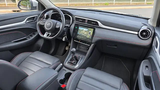 MG ZS view 10