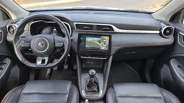 MG ZS view 11
