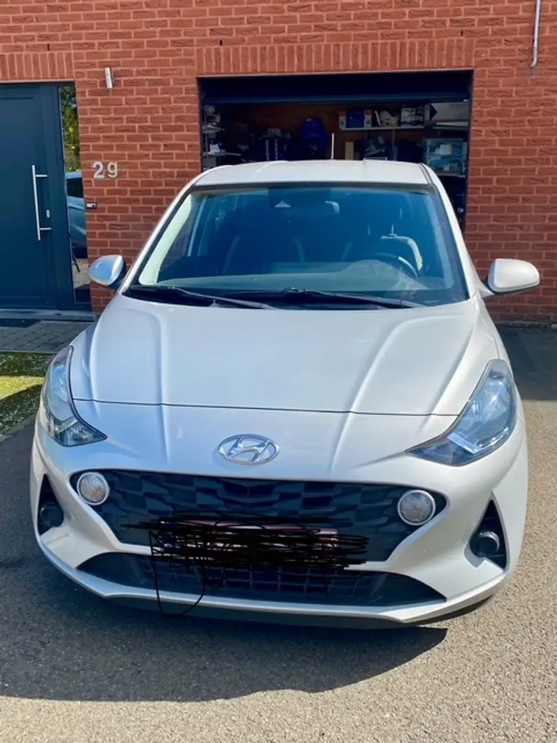 Hyundai i10 i10 1.0i Air Gris - 1