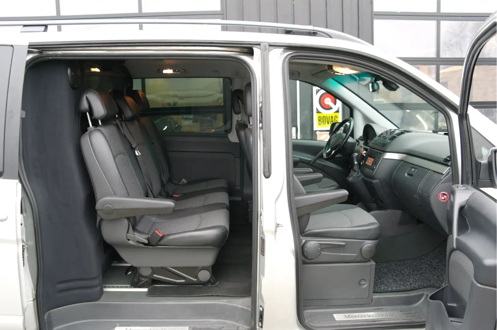 Mercedes-Benz Vito 2.0 CDI 136PK Trend Dubbel Cabine Automaat | Lang Grijs - 2