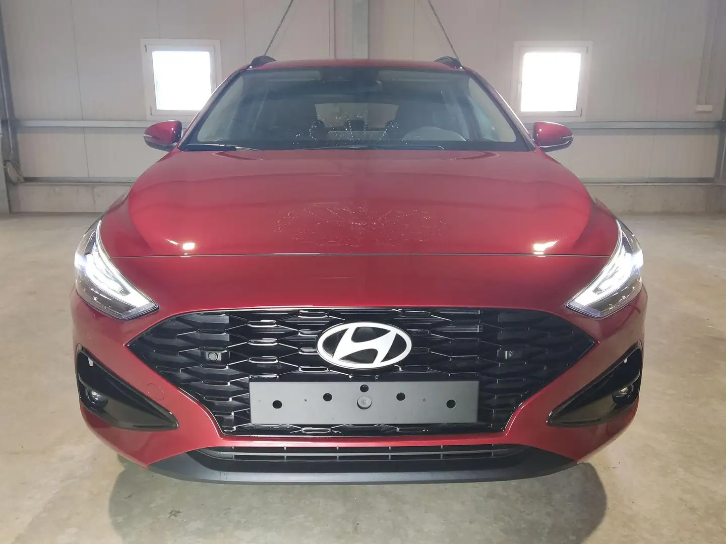 Hyundai i30 Kombi Smart Plus Edition 1.0 T-GDI 100 PS 7DCT ... Rood - 2