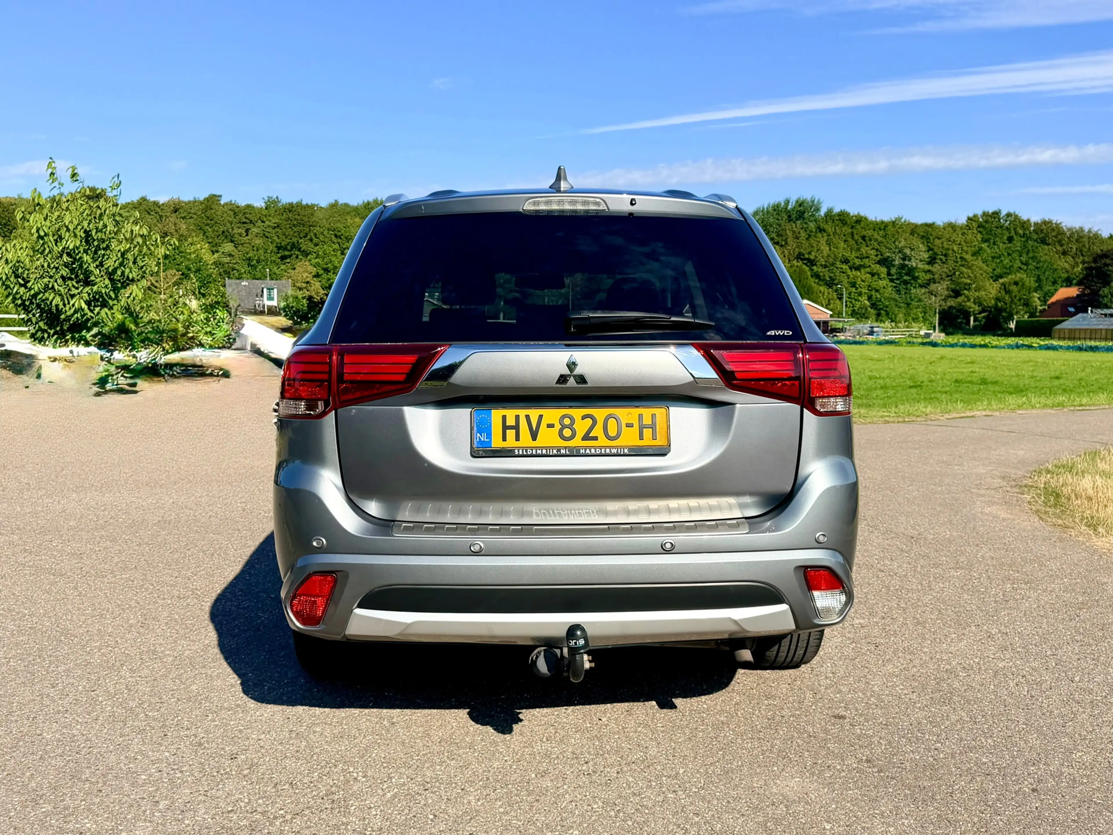 Mitsubishi Outlander 2.0 PHEV Executive Edition / Automaat / Airco / Na — photo 11