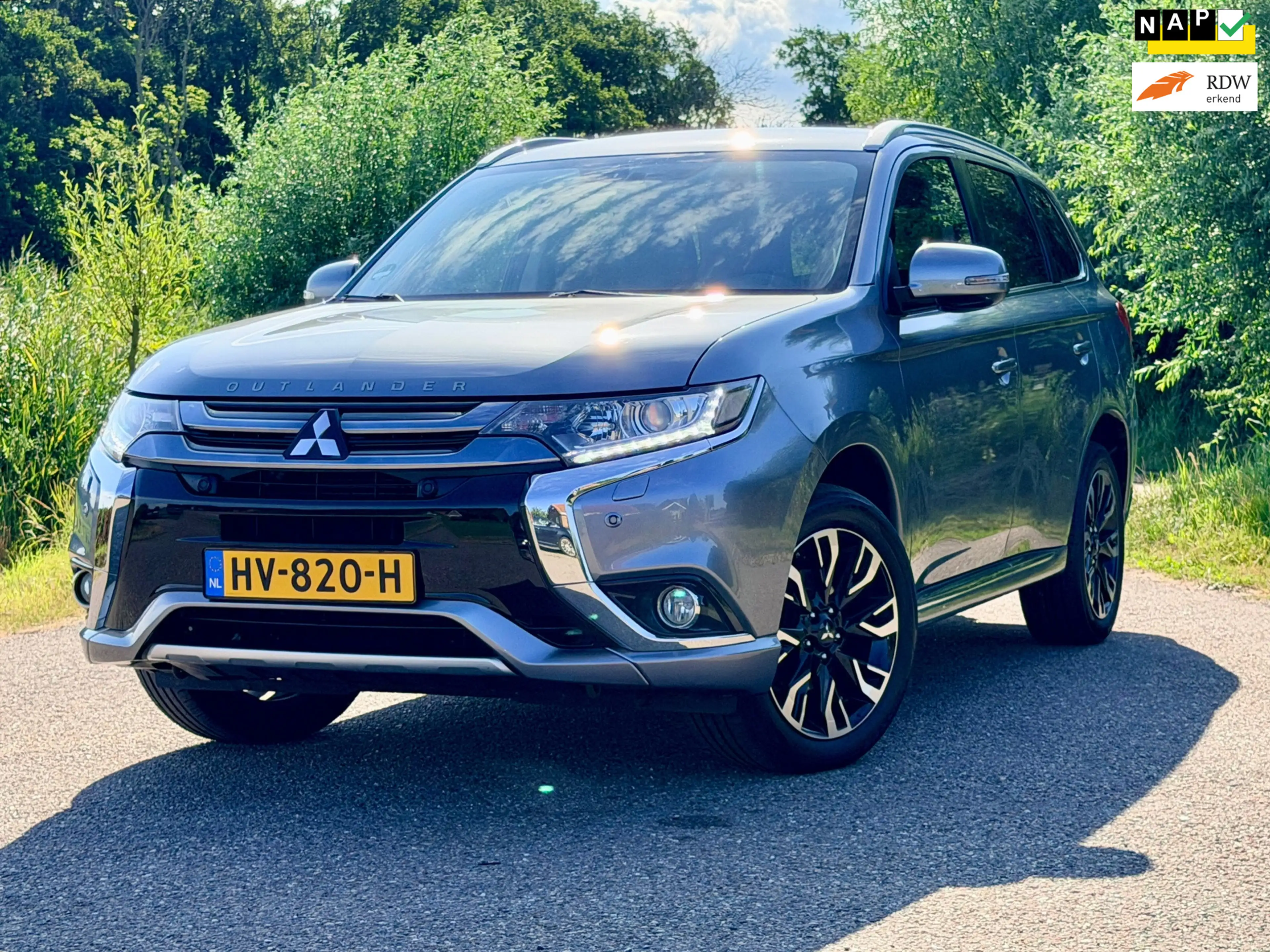 Mitsubishi Outlander 2.0 PHEV Executive Edition / Automaat / Airco / Na