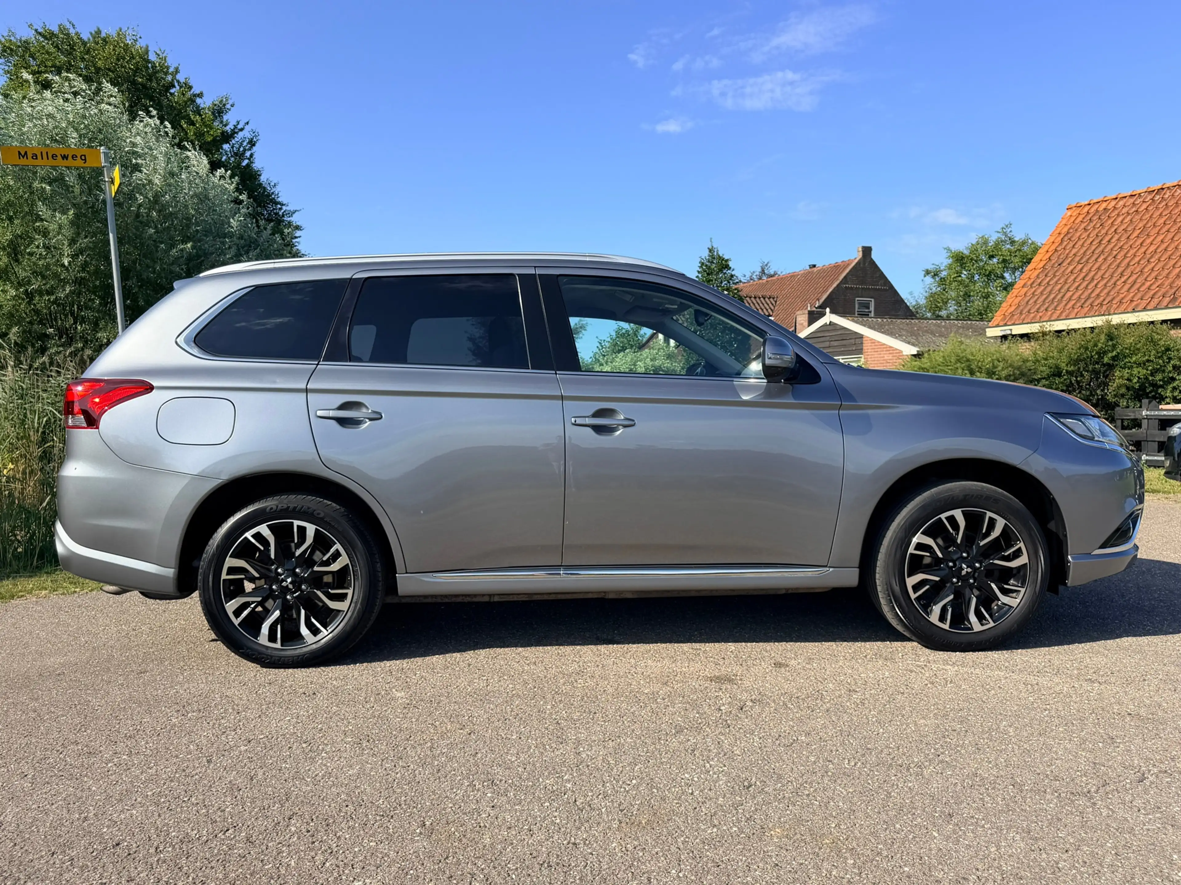 Mitsubishi Outlander 2.0 PHEV Executive Edition / Automaat / Airco / Na — photo 7