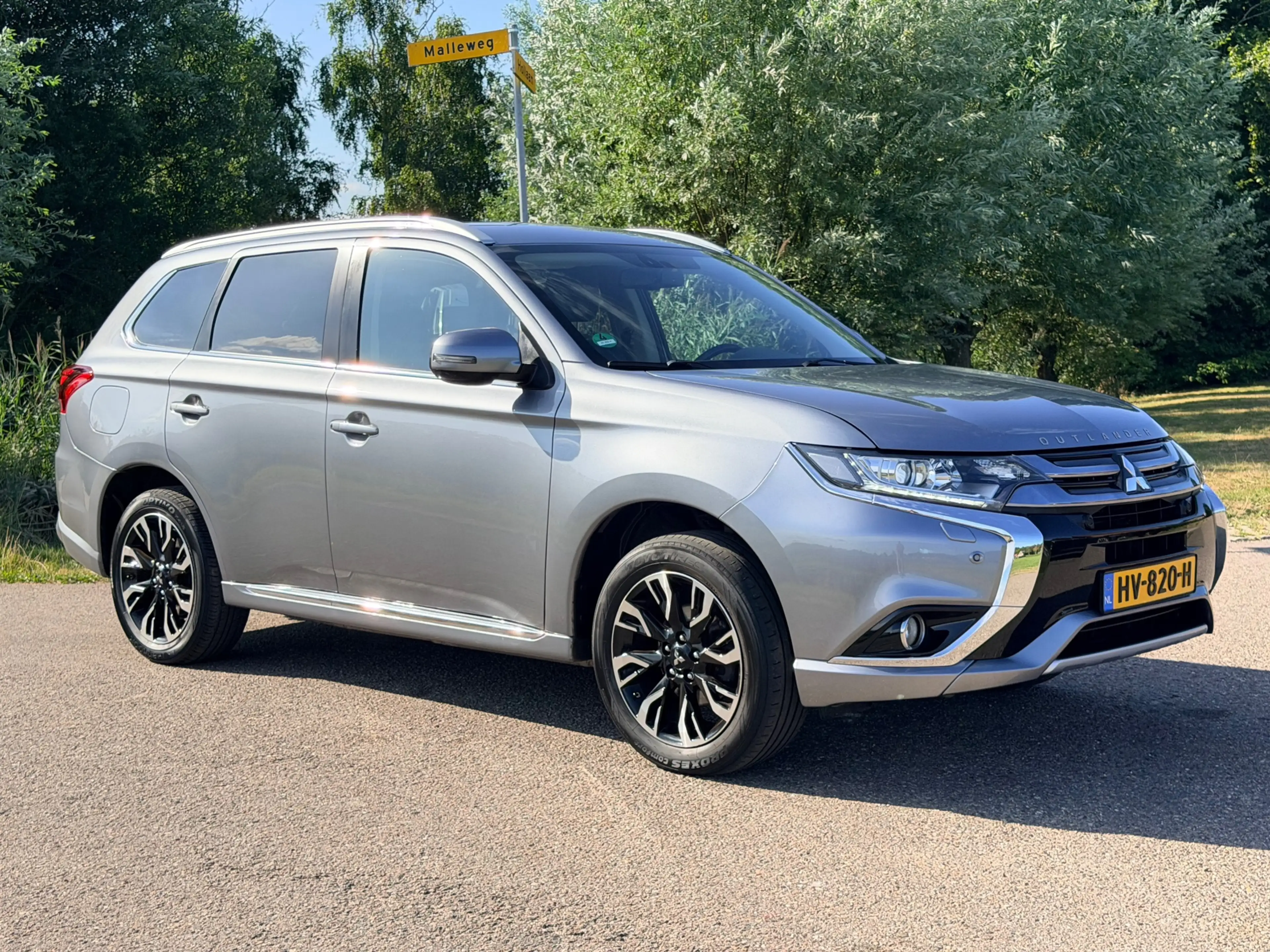 Mitsubishi Outlander 2.0 PHEV Executive Edition / Automaat / Airco / Na — photo 5