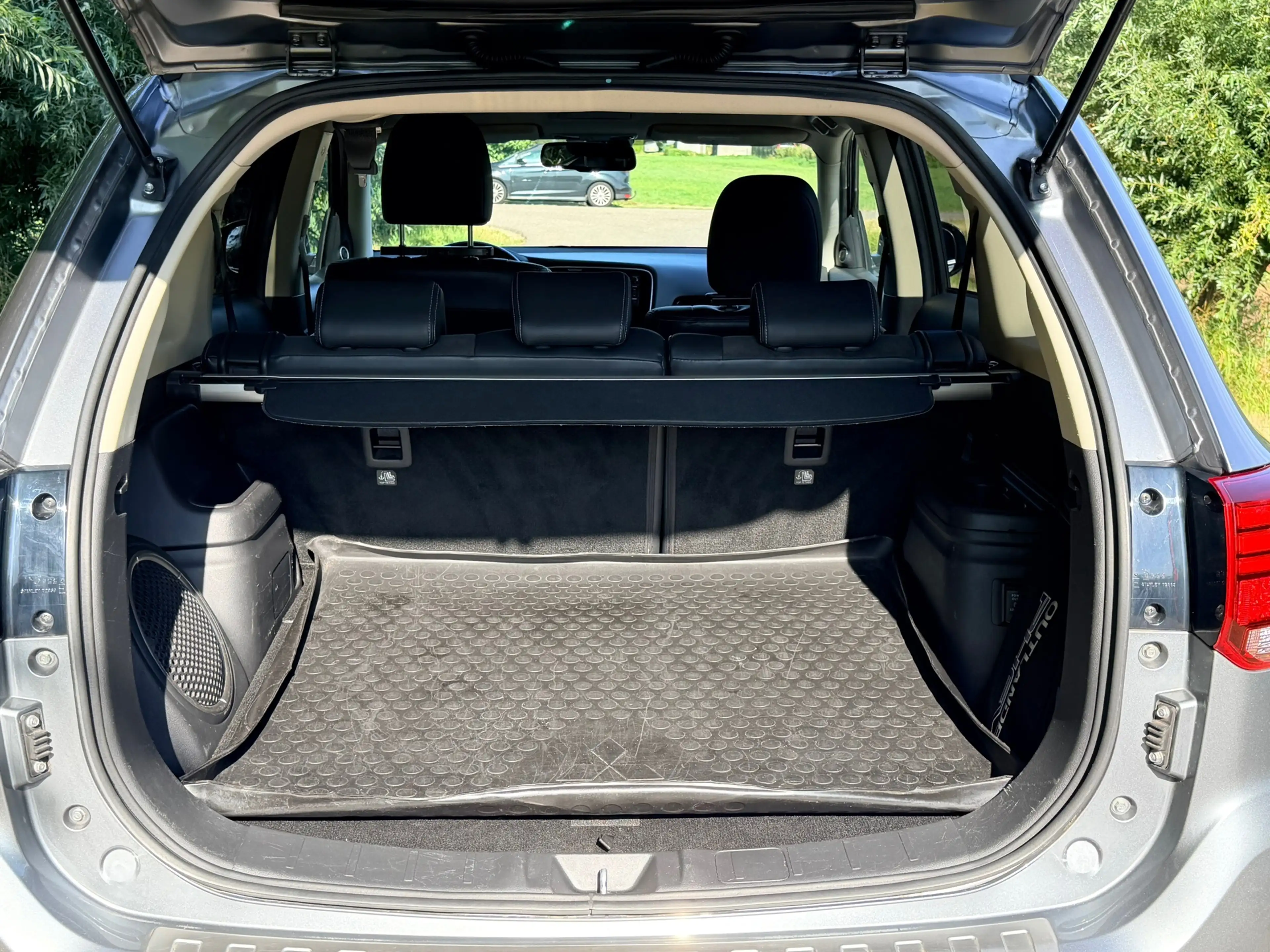 Mitsubishi Outlander 2.0 PHEV Executive Edition / Automaat / Airco / Na — photo 19