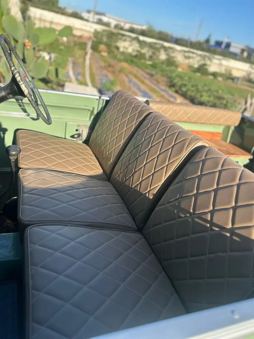 Land Rover Series - 2