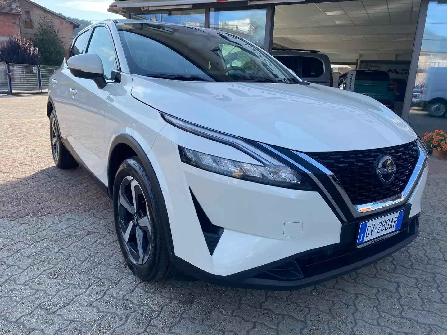 Nissan Qashqai HYBRID 140CV Connecta Pronta consegna Wit - 2