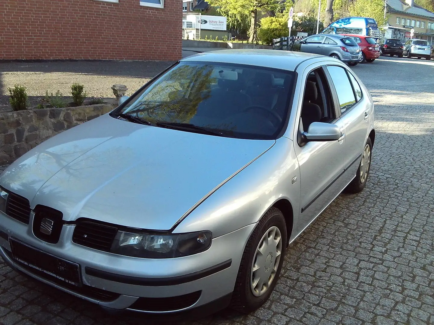 SEAT Leon Stella Anhängekupplung 2 Jahre HU neu Gri - 1