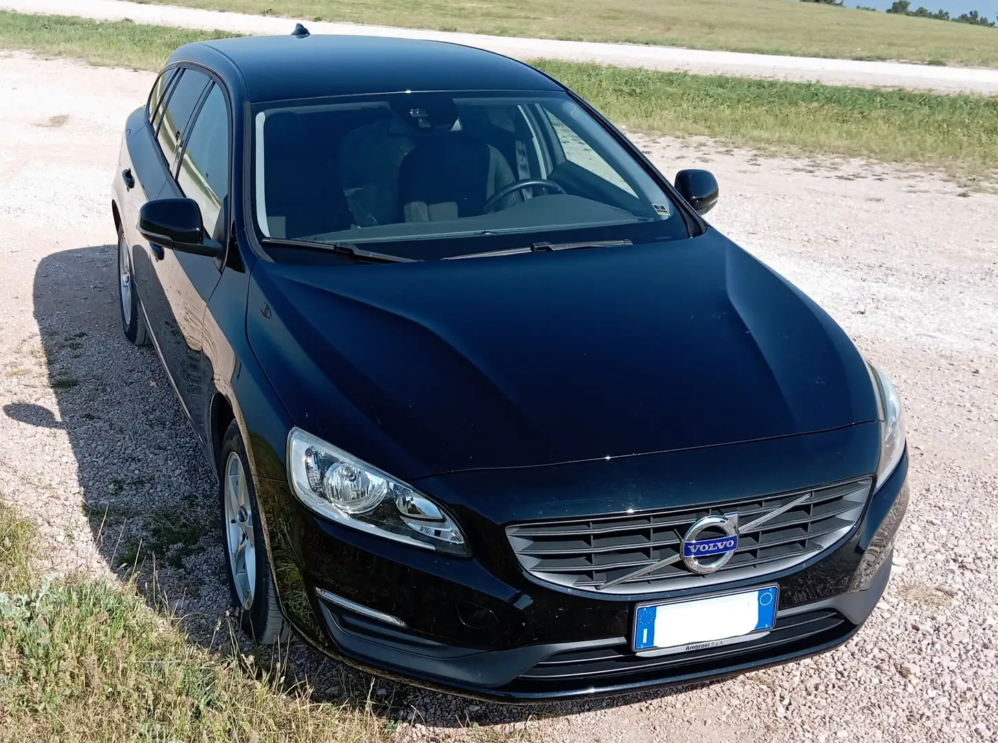 Volvo V60 D2 kinetic Nero - 1