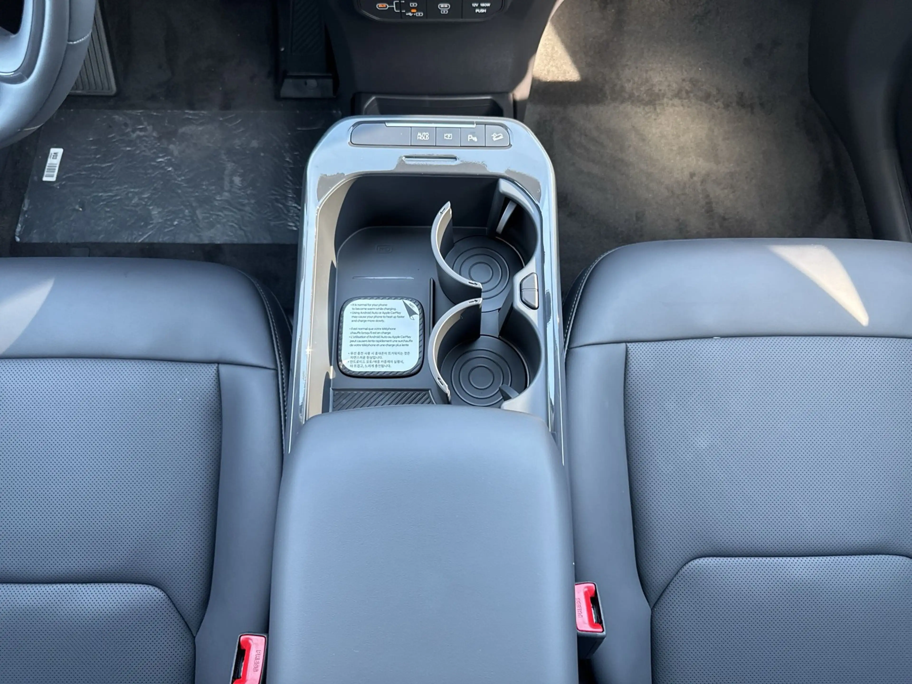 Kia EV5 EARTH PLUS 81,4 kWh 4WD Stdhz,Wide,360,Cam — photo 17