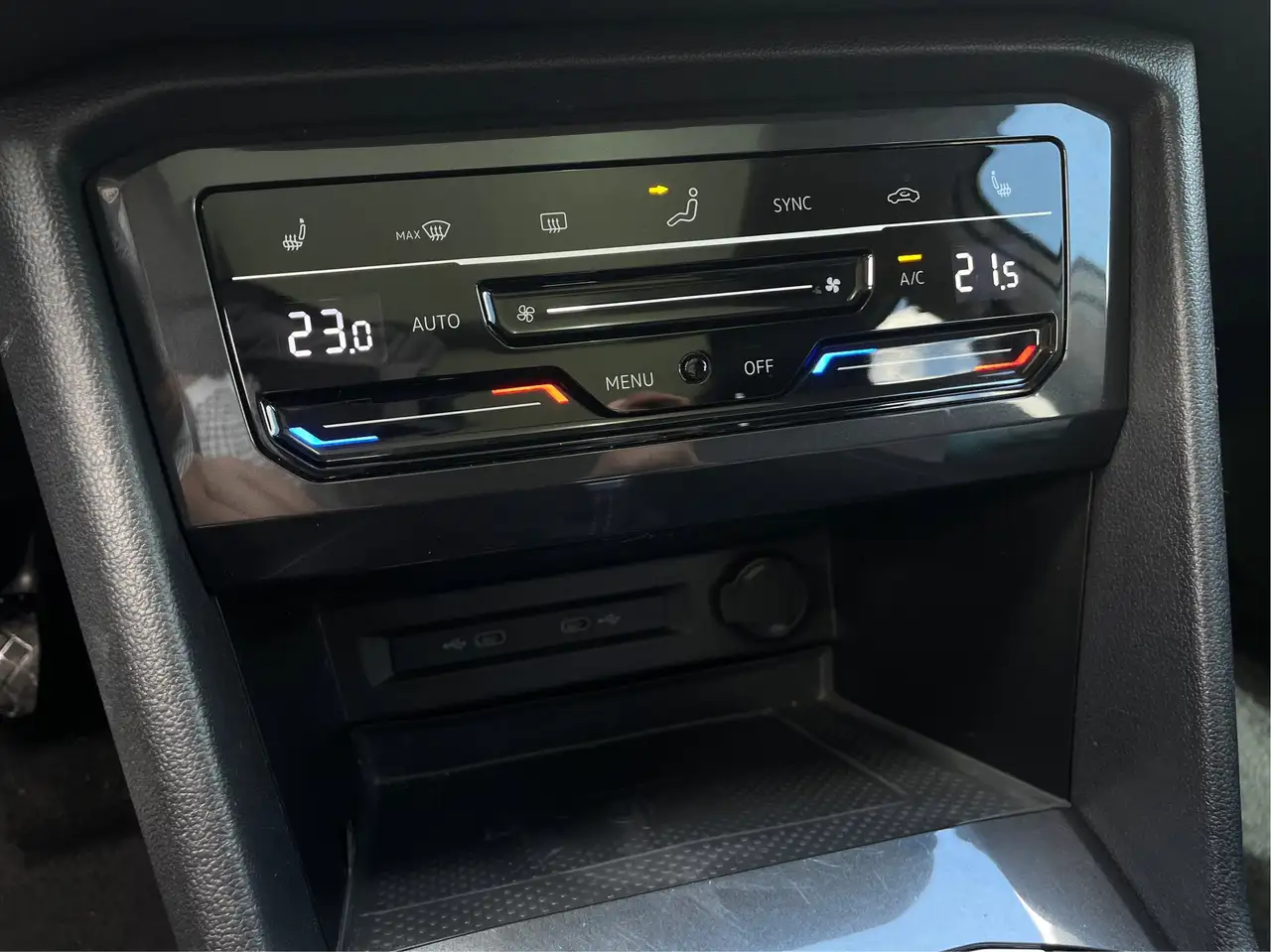 Volkswagen Tiguan снимка Volkswagen Tiguan