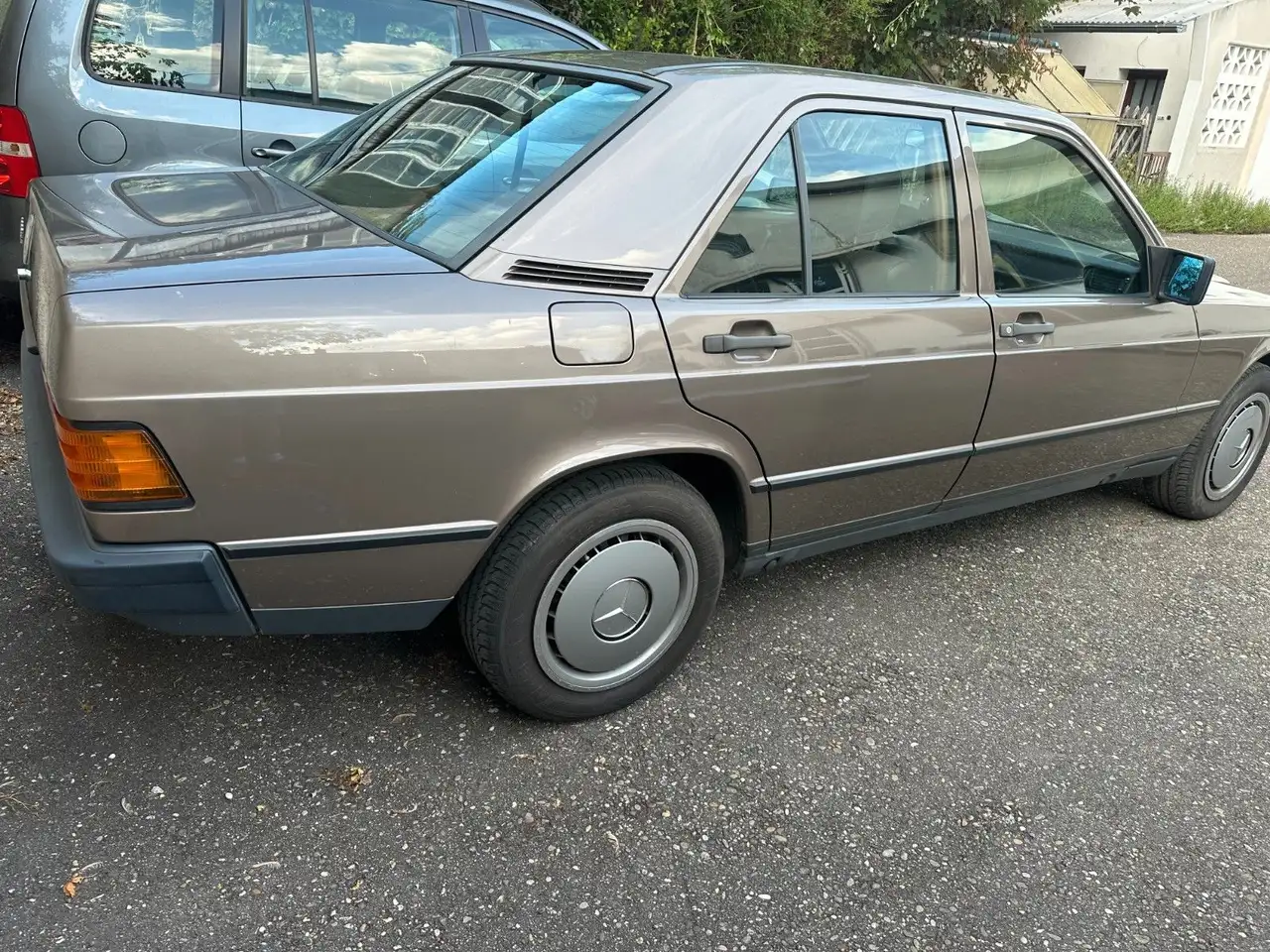 Mercedes-Benz 190 E Oldtimer, foto 6