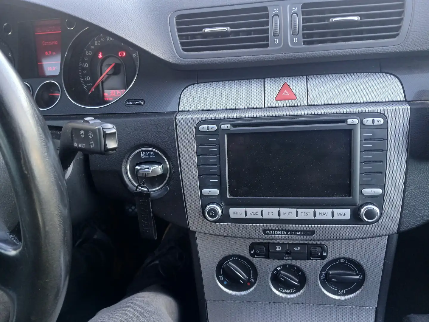 Volkswagen Passat 1.9TDI Trendline - 1