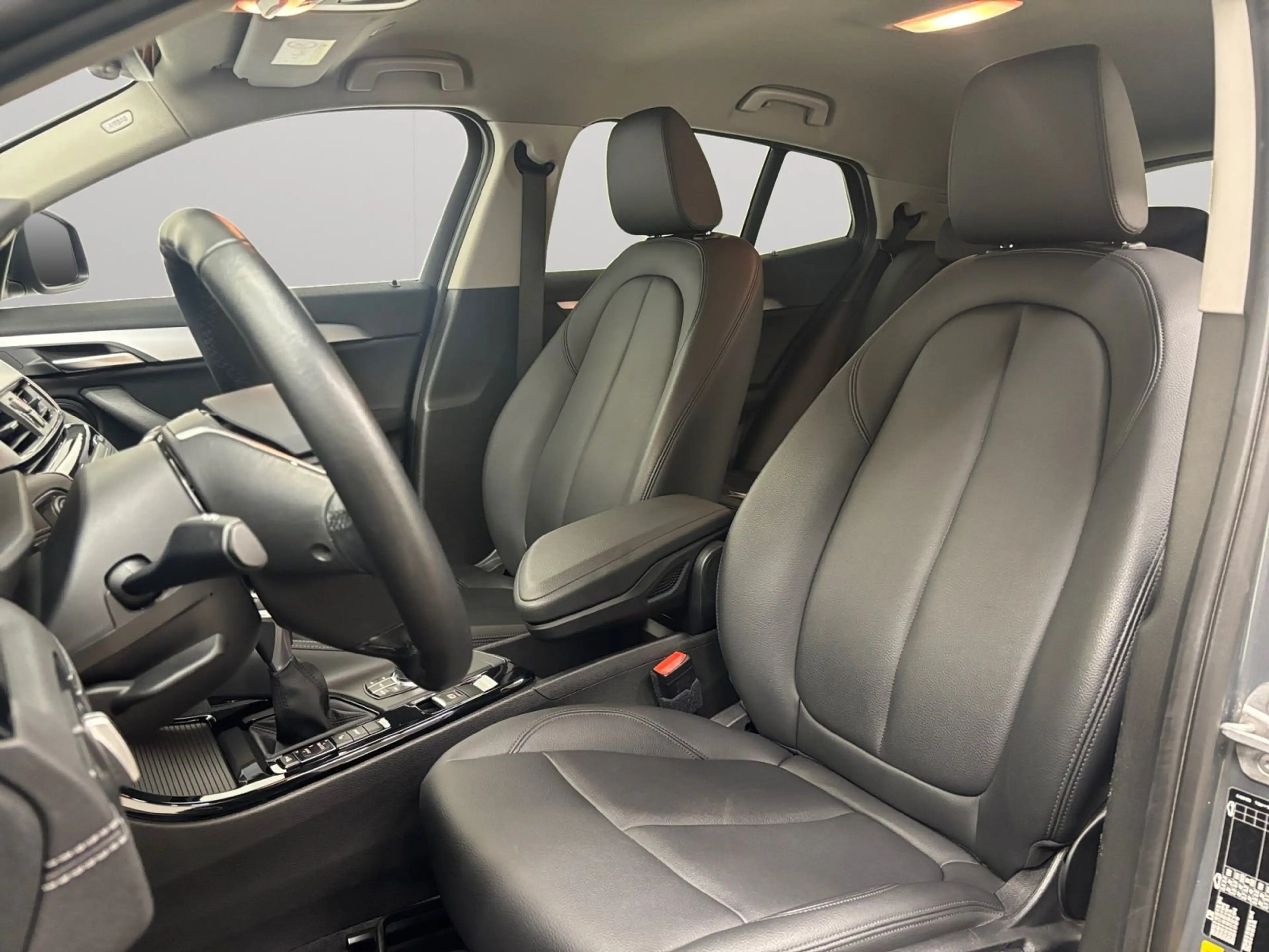 BMW X2 xDrive25e AUT Leder GPS Camera Head-UP — photo 8