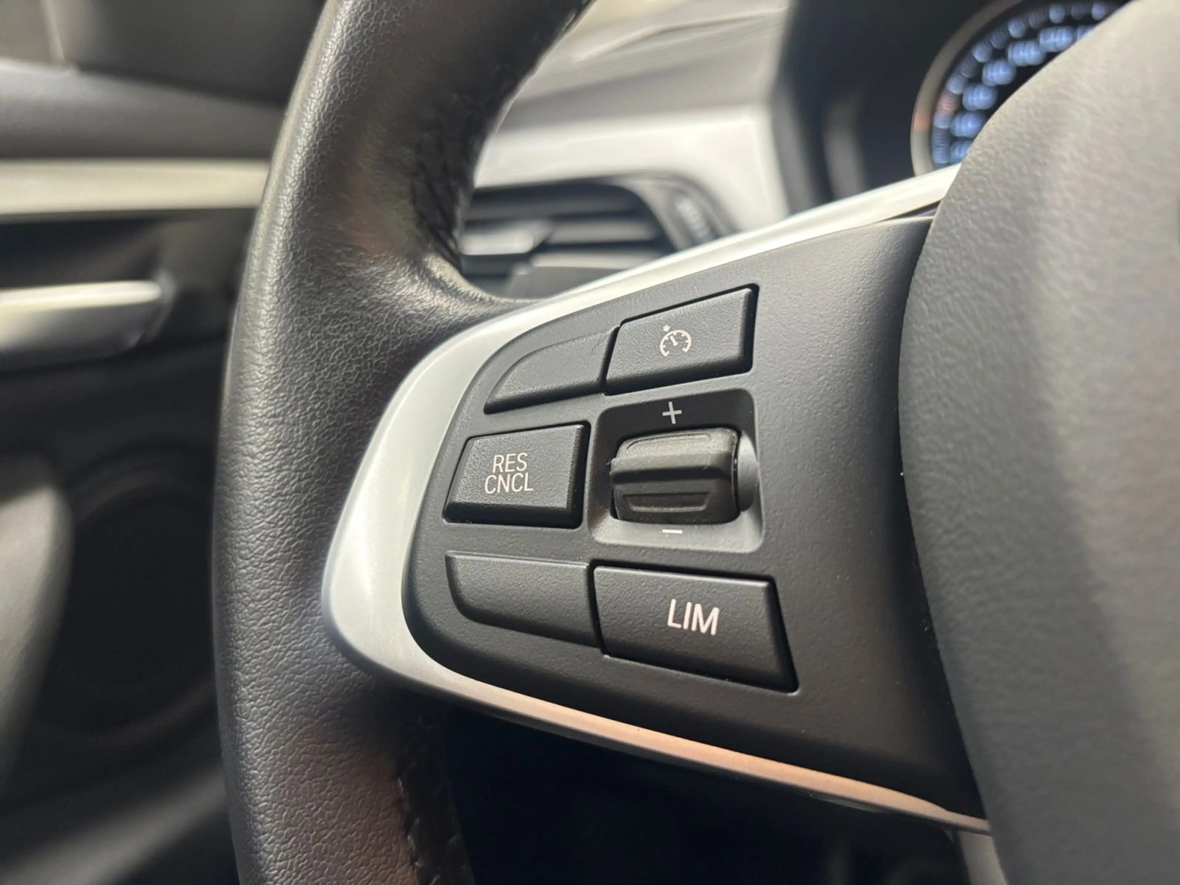 BMW X2 xDrive25e AUT Leder GPS Camera Head-UP — photo 14