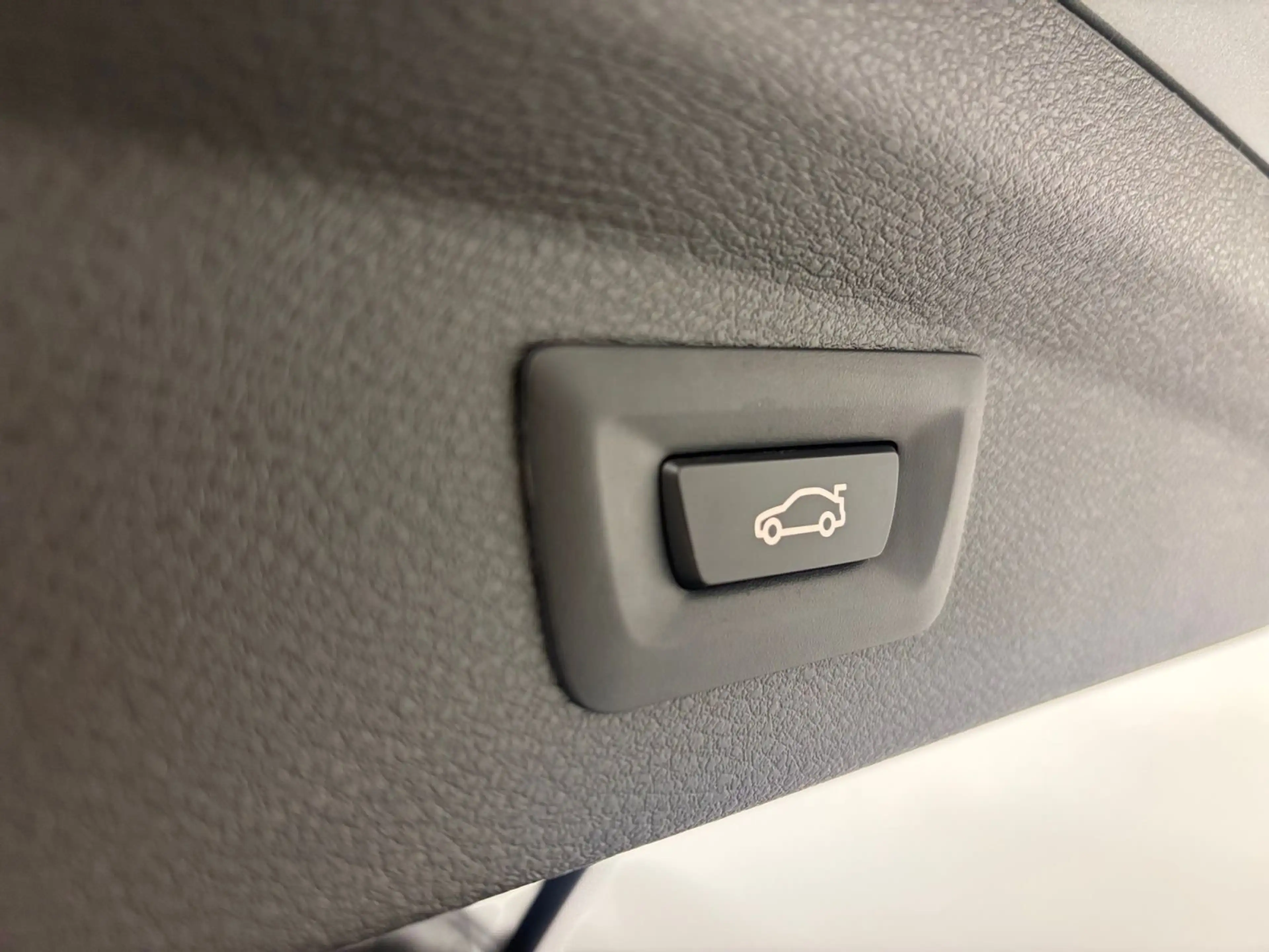 BMW X2 xDrive25e AUT Leder GPS Camera Head-UP — photo 13