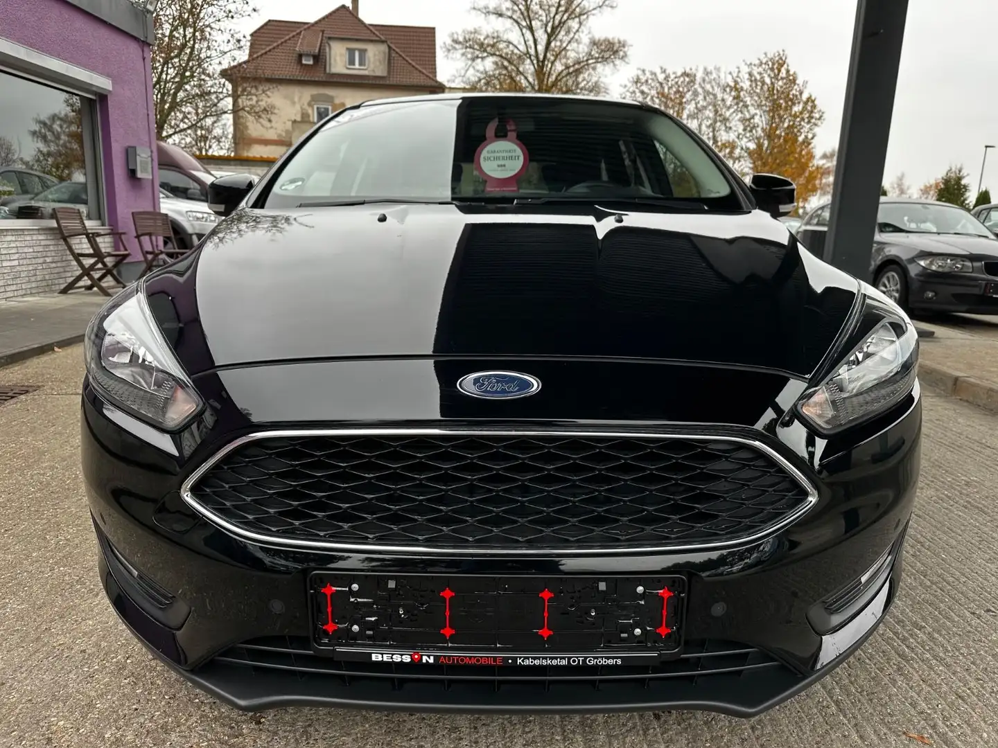 Ford Focus Turnier Cool & Connect "HU/AU+Service Neu" Schwarz - 2
