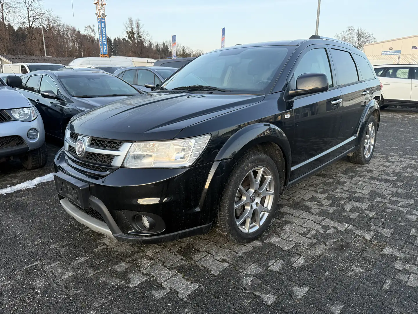 Fiat Freemont Freemont 2.0 Multijet 16V DPF Automatik Allrad Schwarz - 1