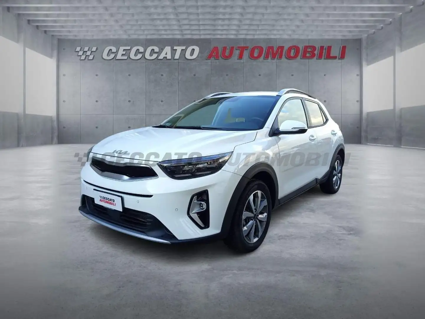 Kia Stonic Stonic 1.2 dpi Style 84cv Blauw - 1