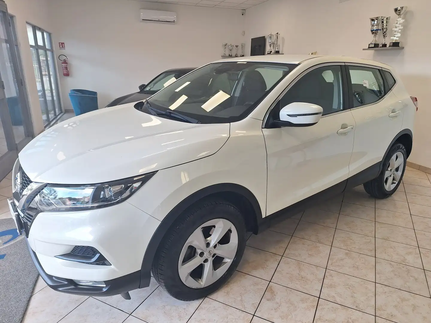Nissan Qashqai 1.5 dci Business 115cv my20 Bianco - 1