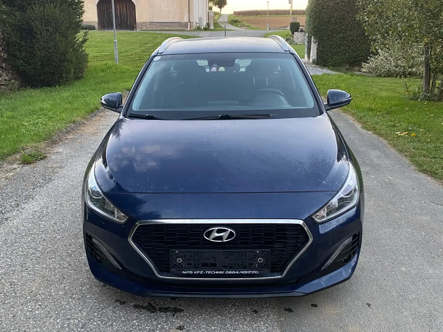 Hyundai i30 i30 - PD Run 1,6 CRDi Blau - 1